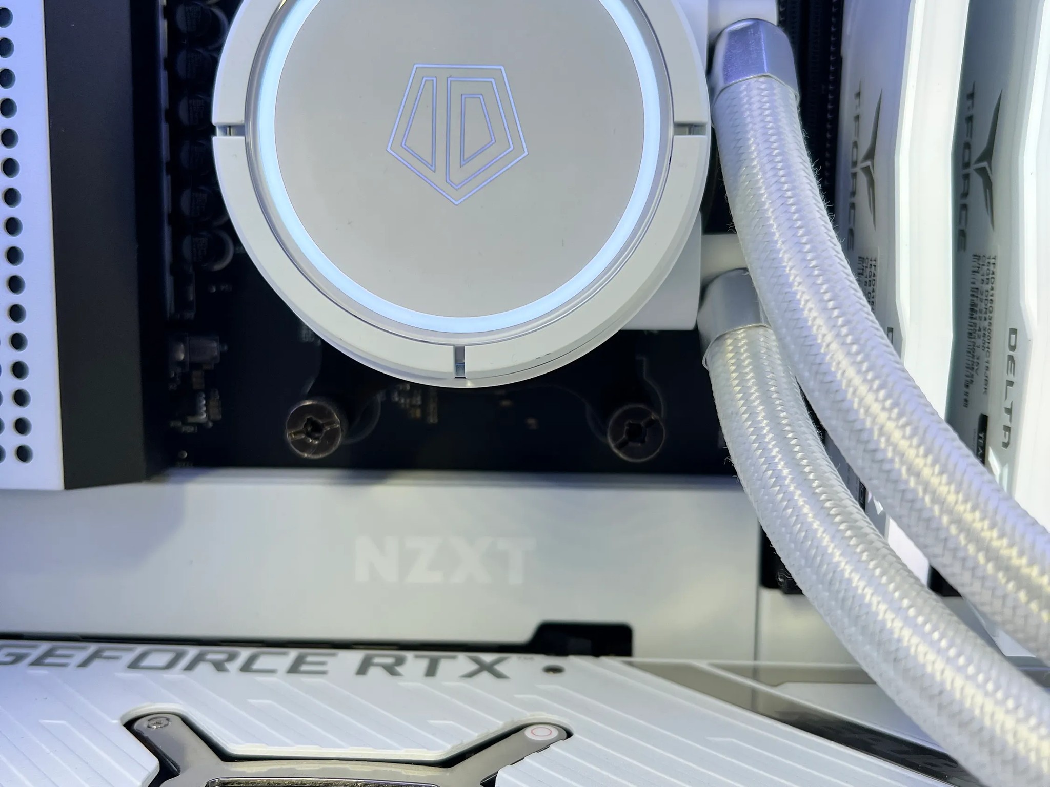 Snow Edition - Ryzen 7 5800X | ROG Strix 3080 Gaming PC