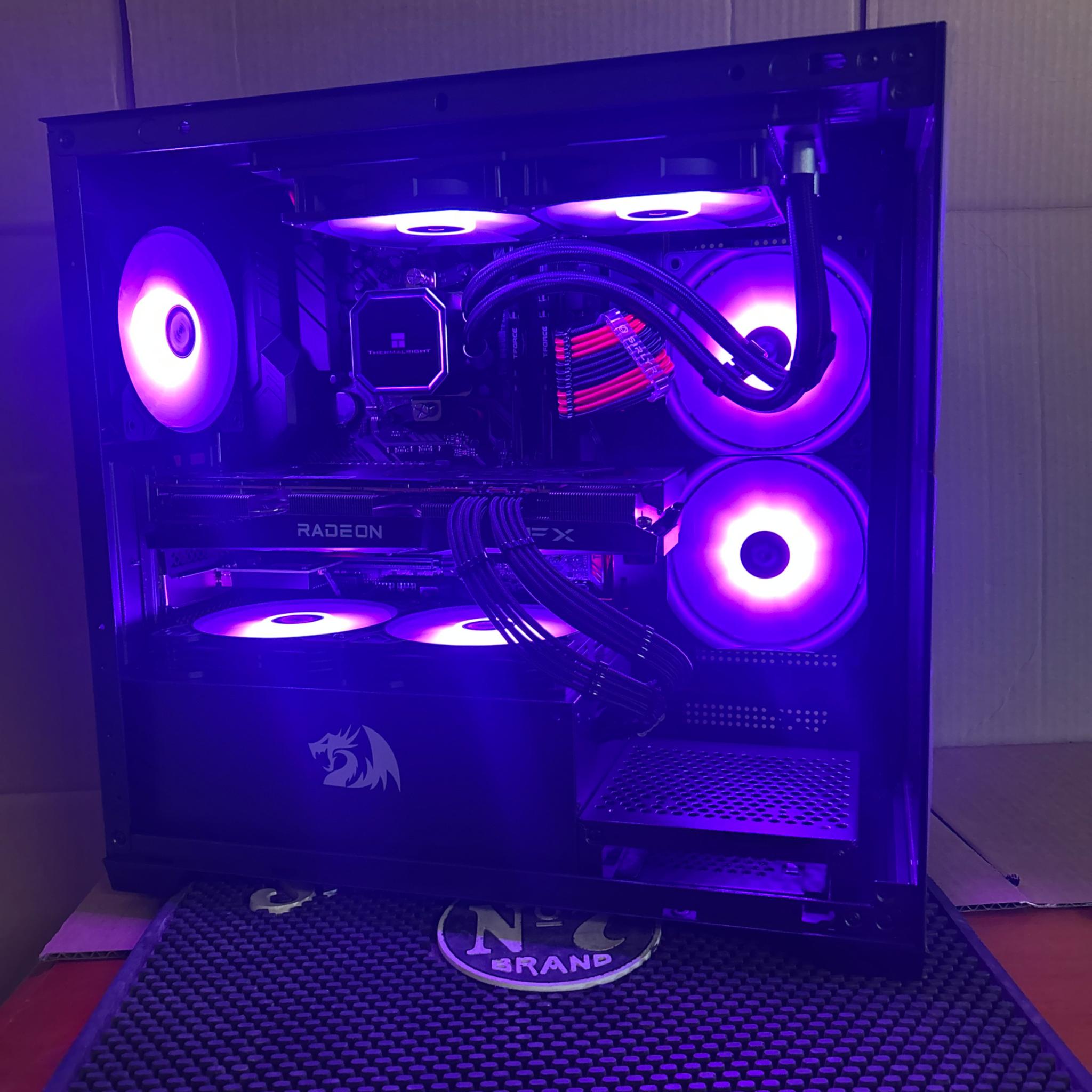 AMD Radeon RX 6700 10GB Ryzen 5 5600X 16 GB RAM M.2 1 TB SSD WiFi ready