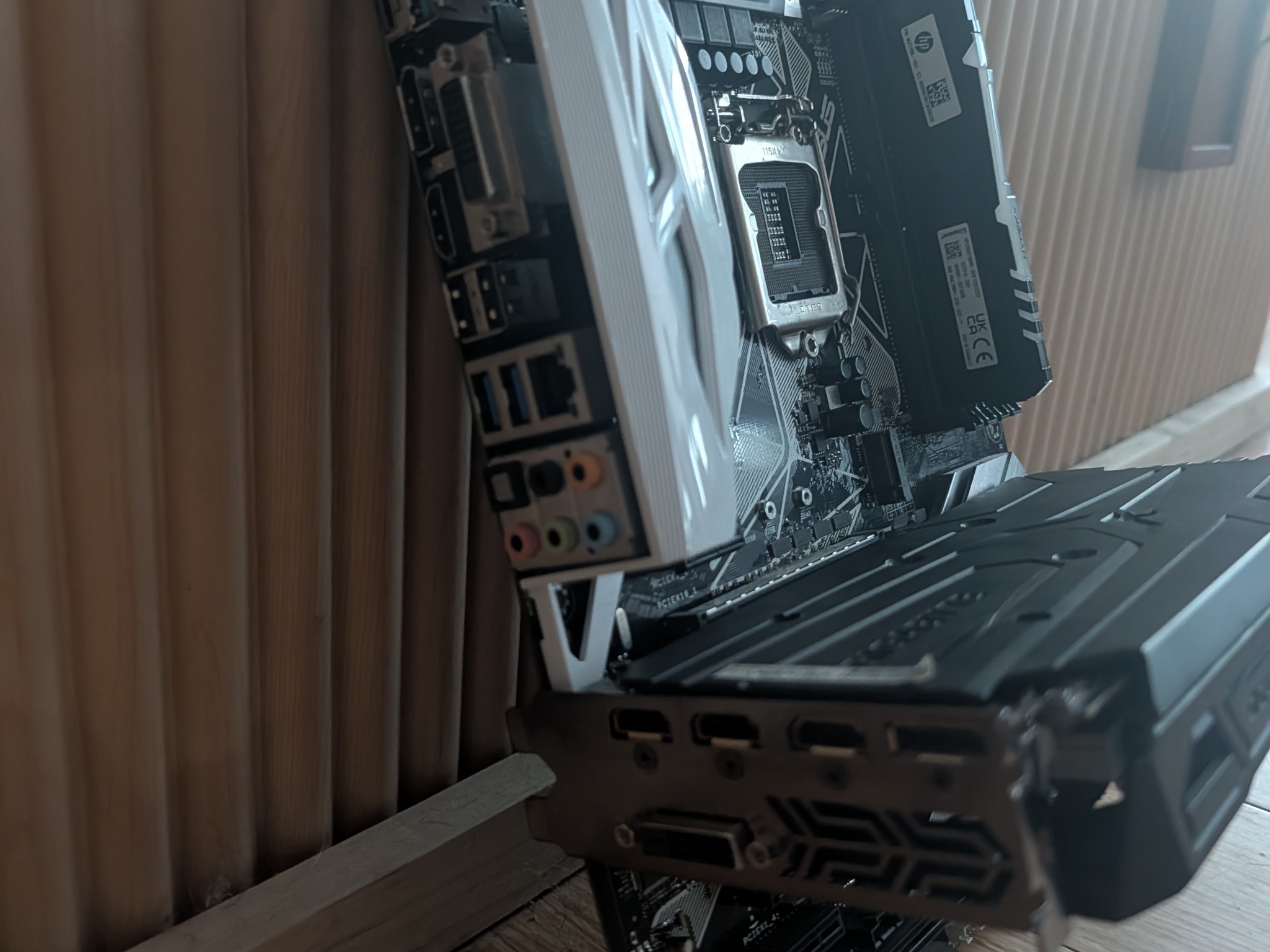 Motherboard GPU RAM Combo | 1050 TI | 8GB DDR4 | Z370 |