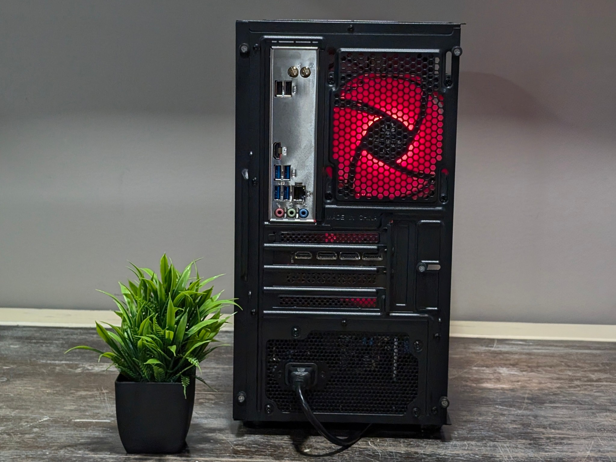 🔴 Gaming PC // RTX 5060 - Ryzen 7 3700X