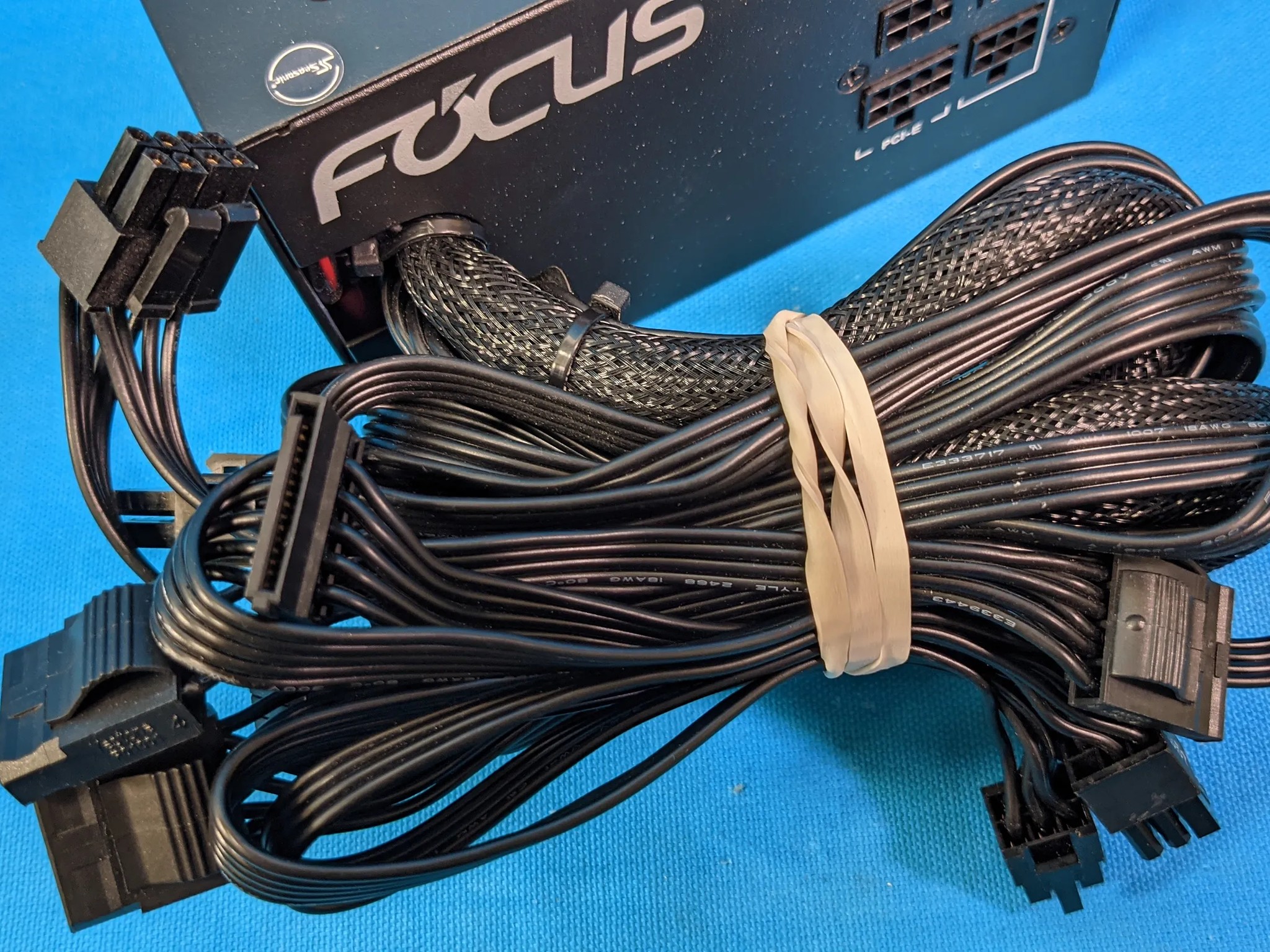 SeaSonic Focus GM-650 650W Semi-Modular 80 PLUS Gold ATX Desktop Power Supply SSR-650FM