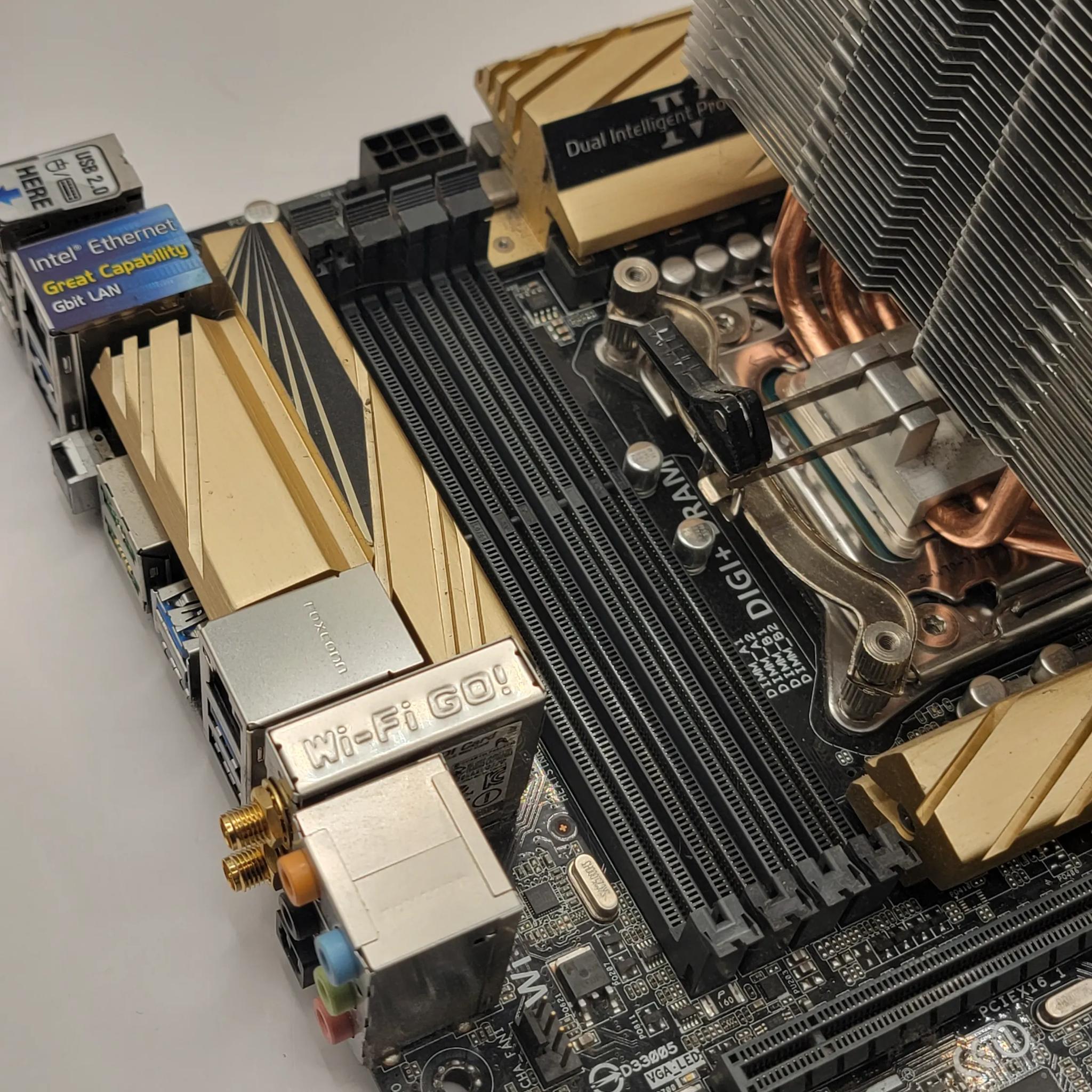 ASUS X79-Deluxe W/i7 4820K X79 ATX Motherboard DDR3