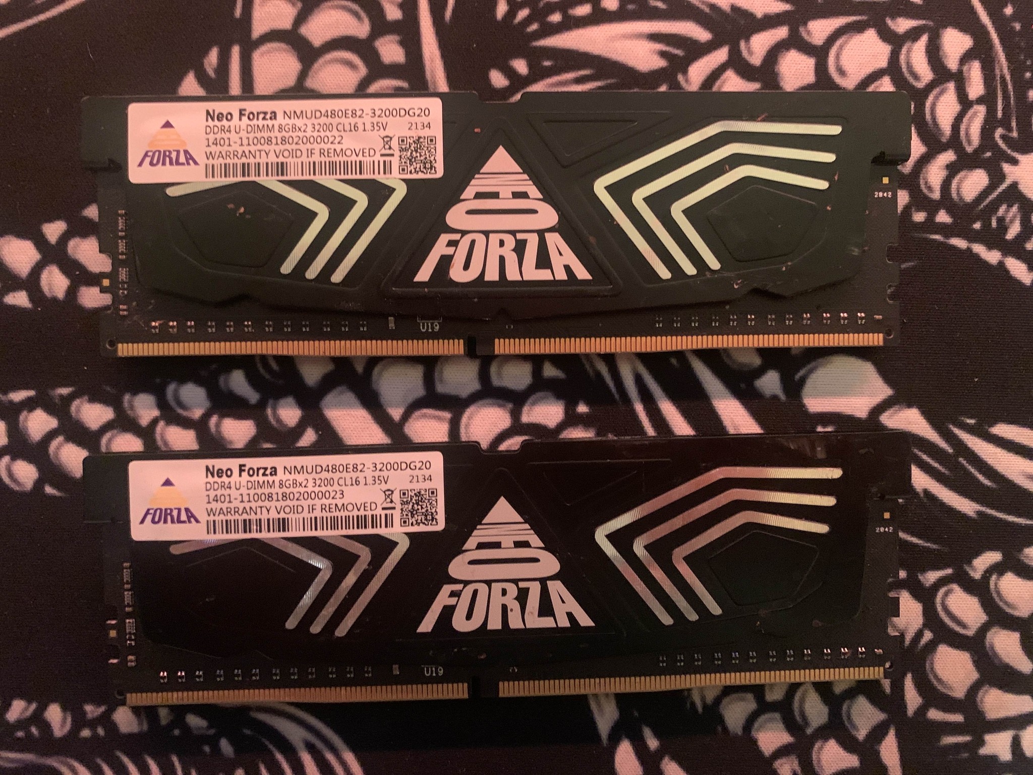 NEO Forza 16GB (2x8GB) DDR4‑3200 CL22 – Black