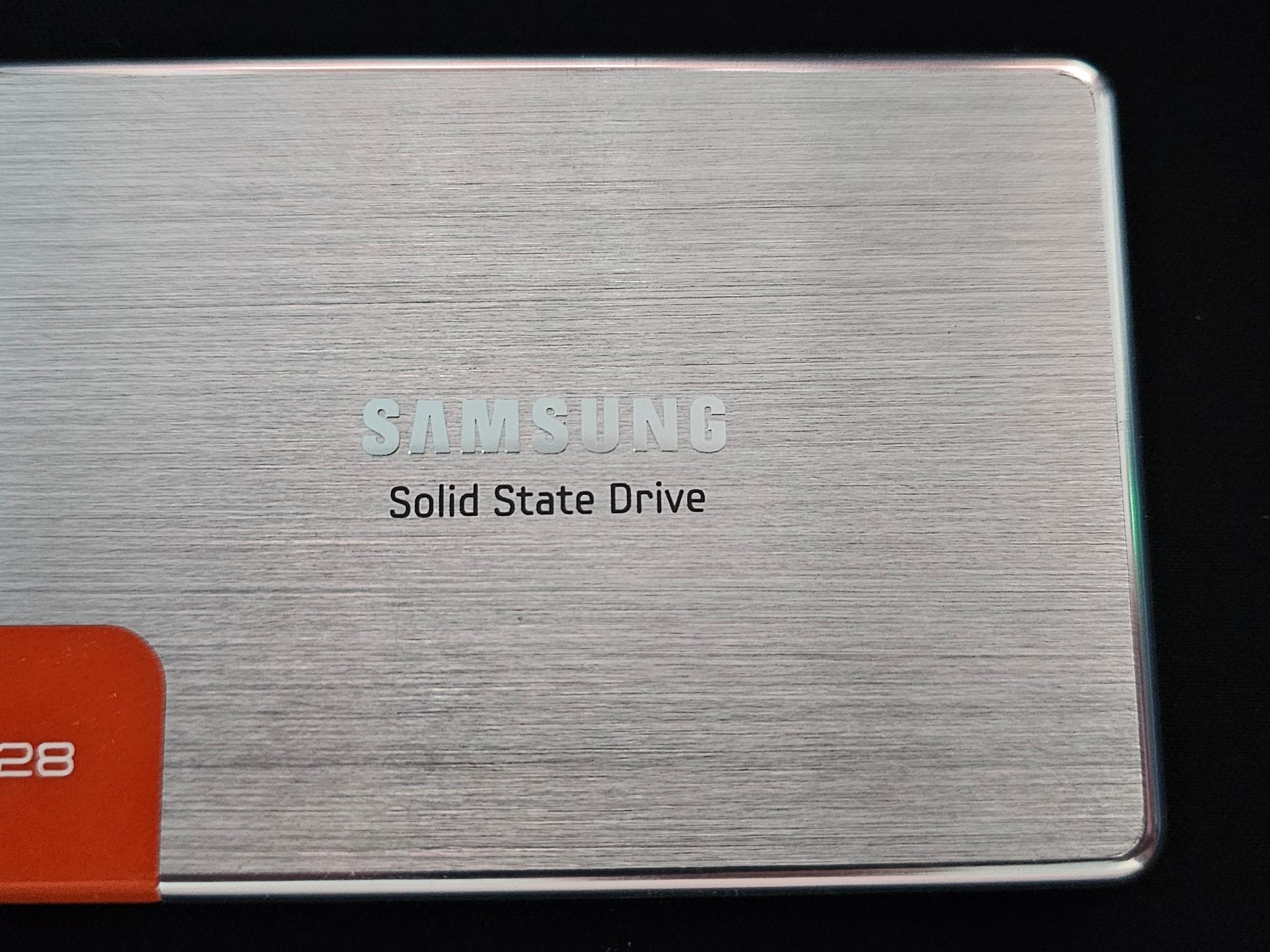 Samsung 470 Series 128GB SATAII 2.5"x9mm SSD