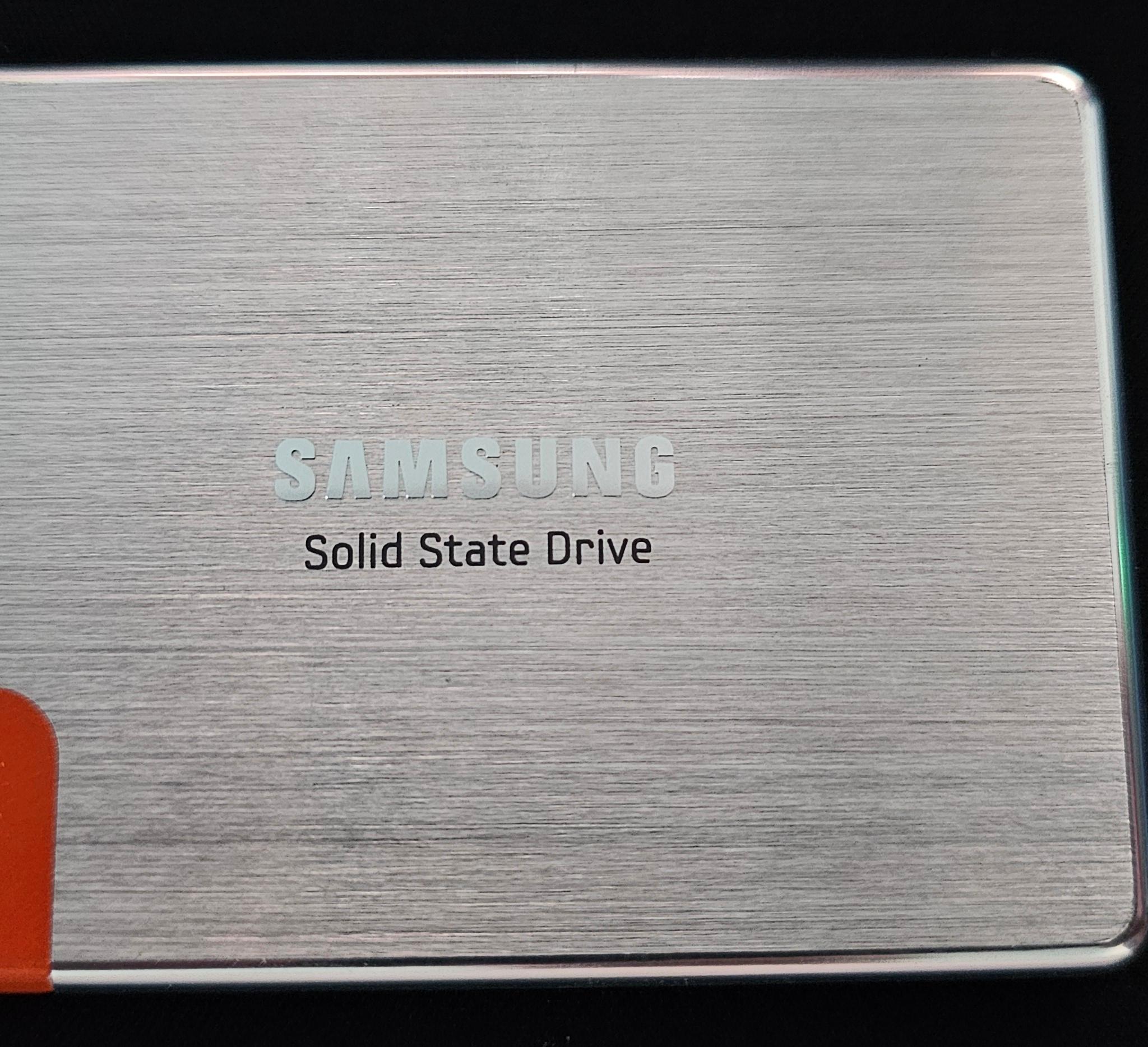 Samsung 470 Series 128GB SATAII 2.5"x9mm SSD