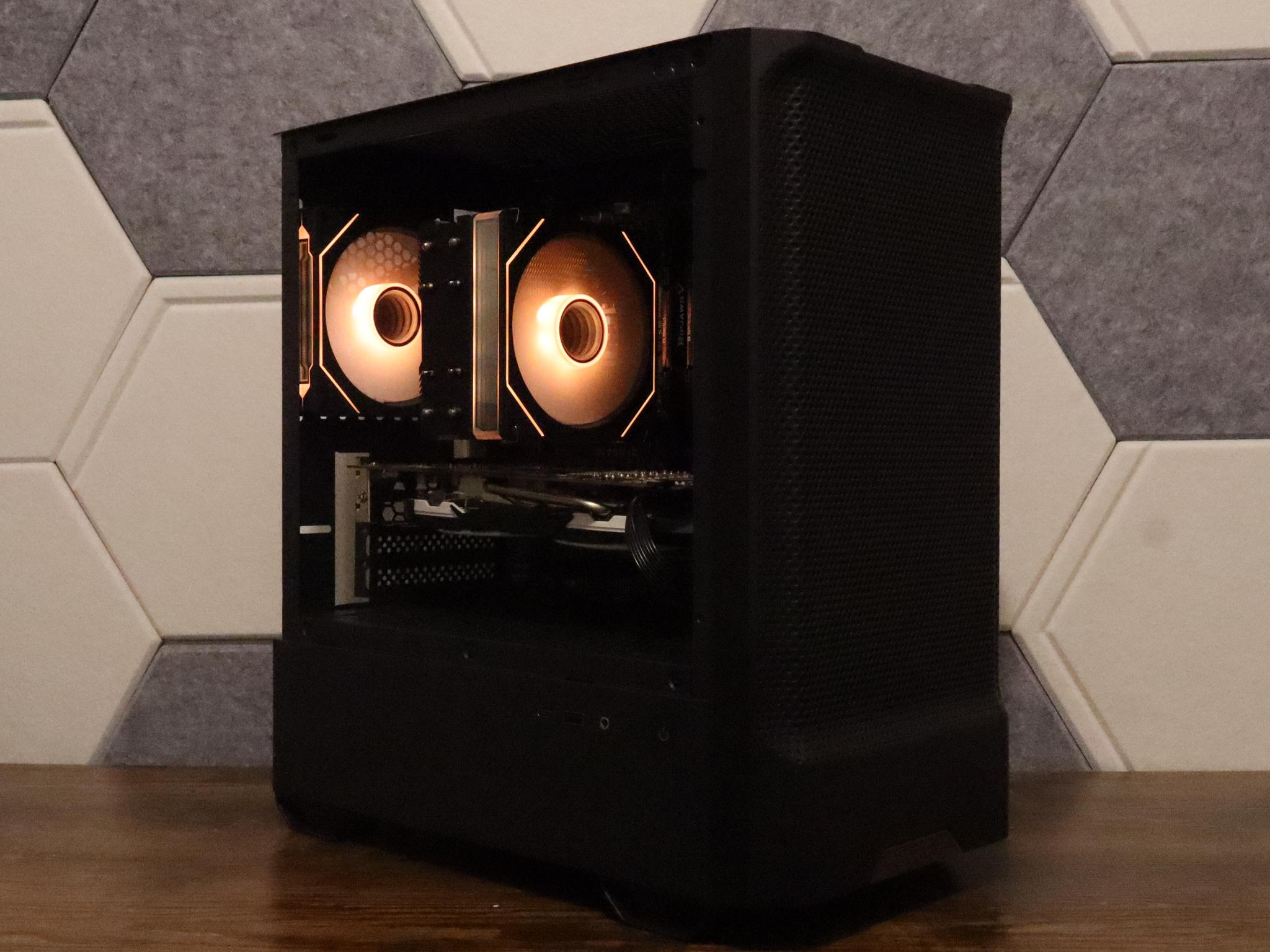 Gaming PC | RX 580 8gb | i7 7700 | 16gb DDR4 Ram | 850 gb storage | windows 11 & wifi