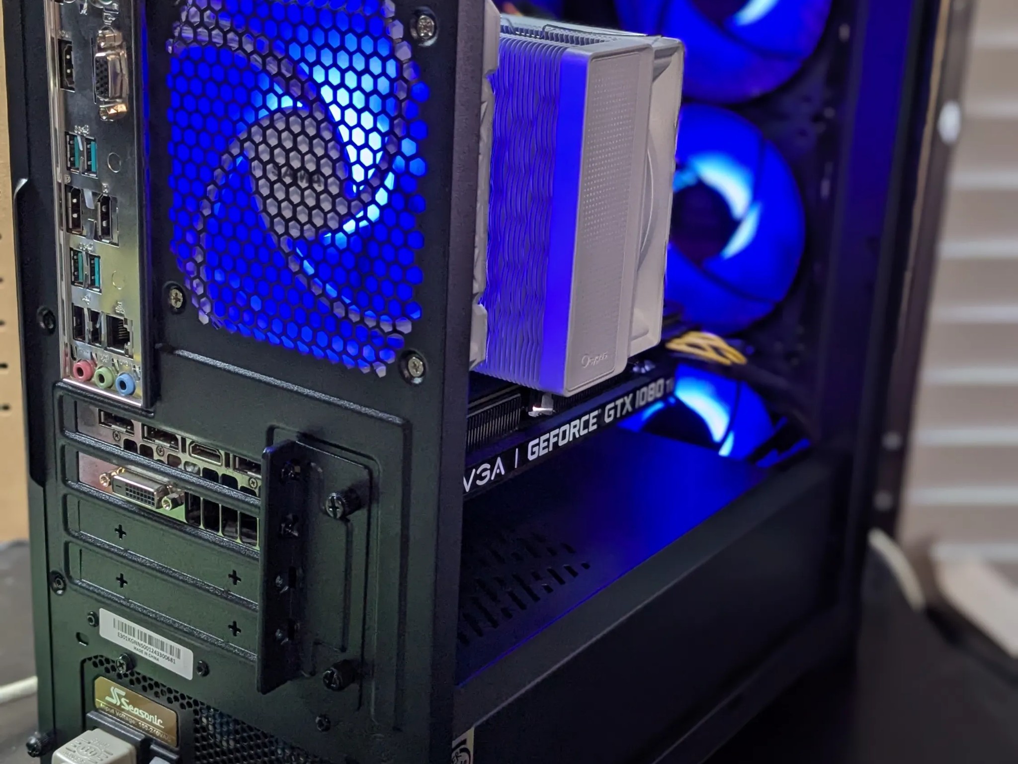 200 FPS Fortnite | 180 Day Warranty | i7-9700KF, GTX 1080 Ti, 32GB DDR4, 1TB SSD, Win11, WiFi