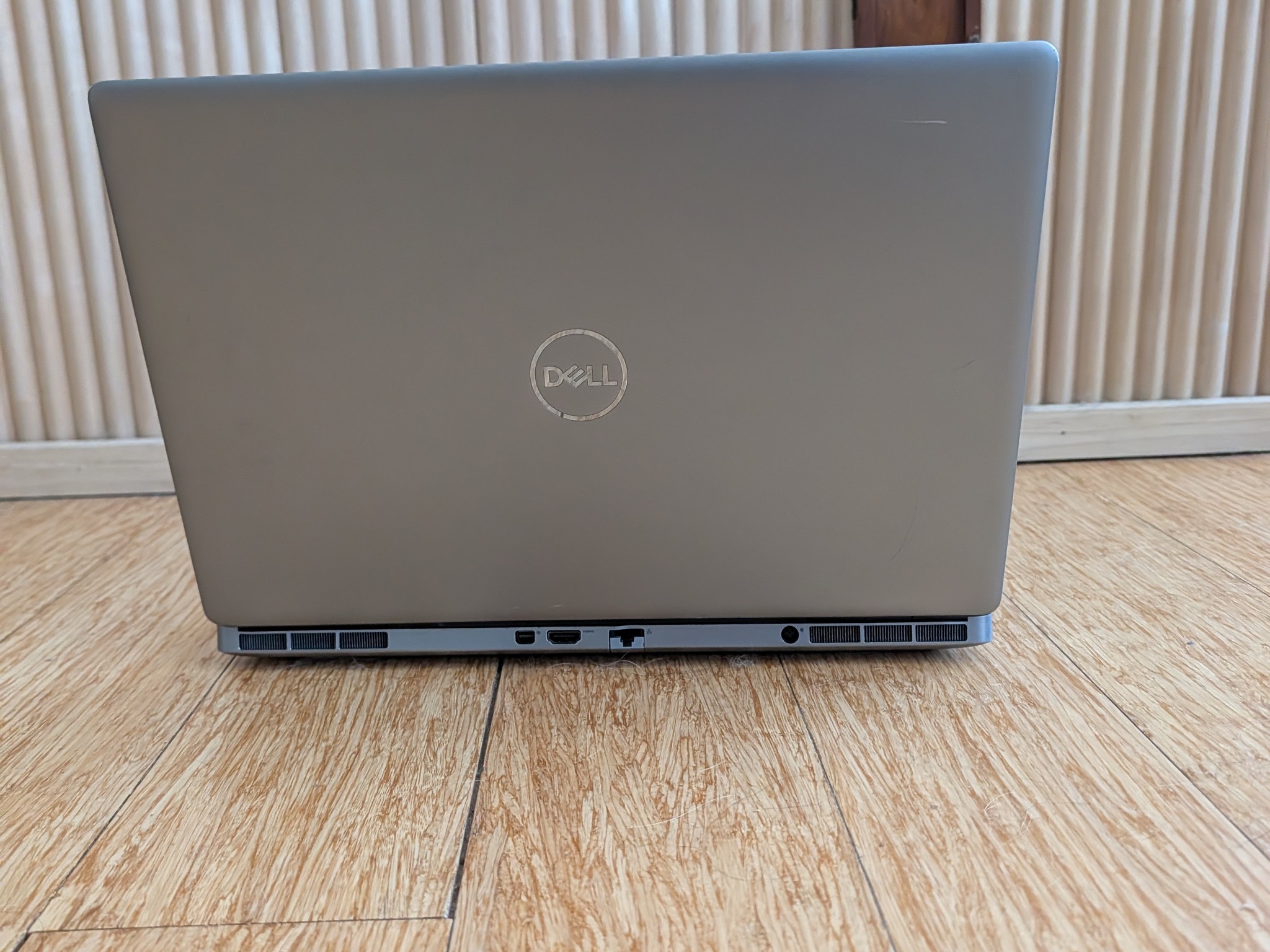 Dell Precision Laptop | I5 10400H | T2000 (1650 TI M) | 16GB | 256 GB |