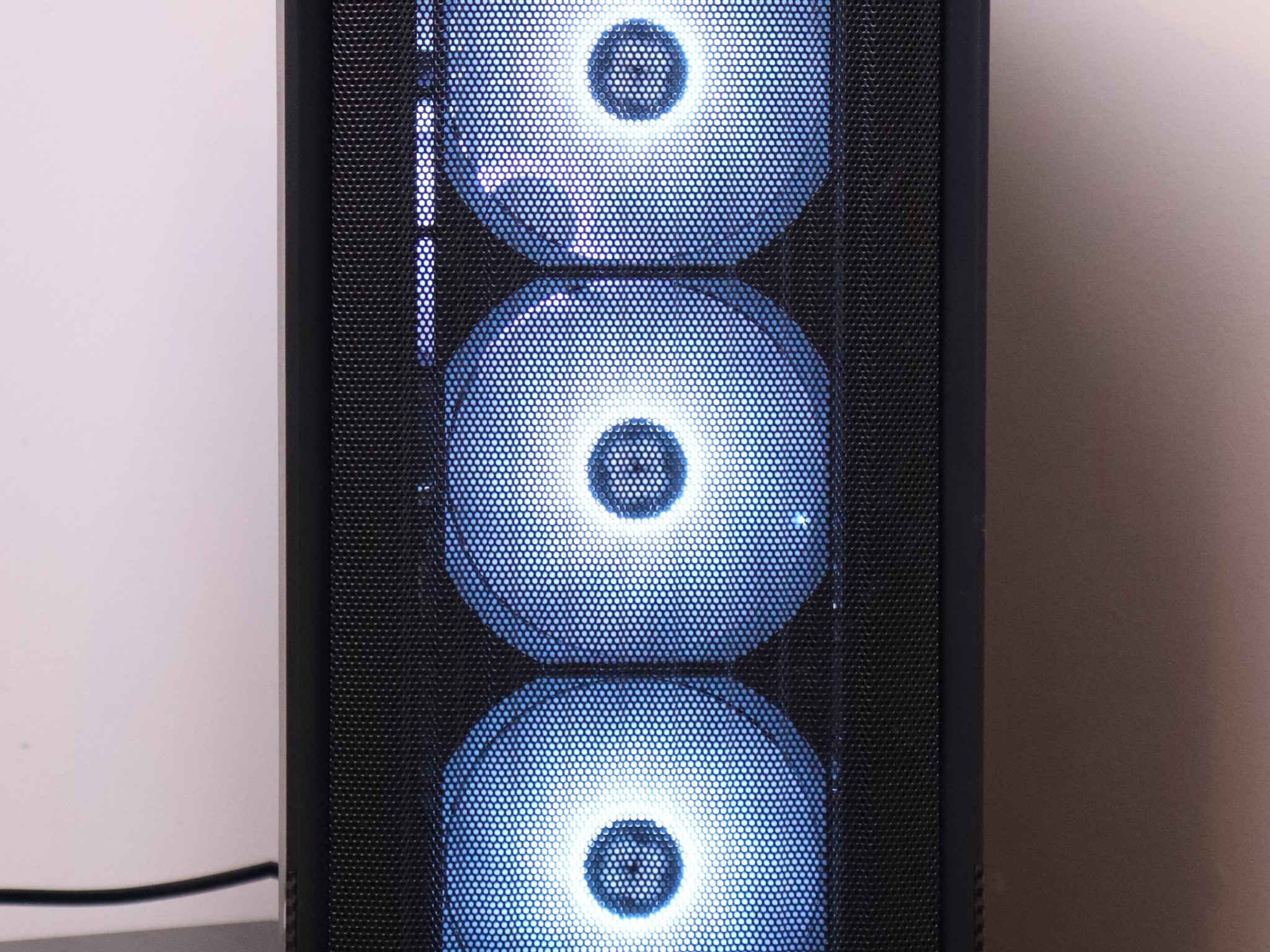 Black RGB 1080p Gaming PC | Ryzen 5 3600 - 5700xt