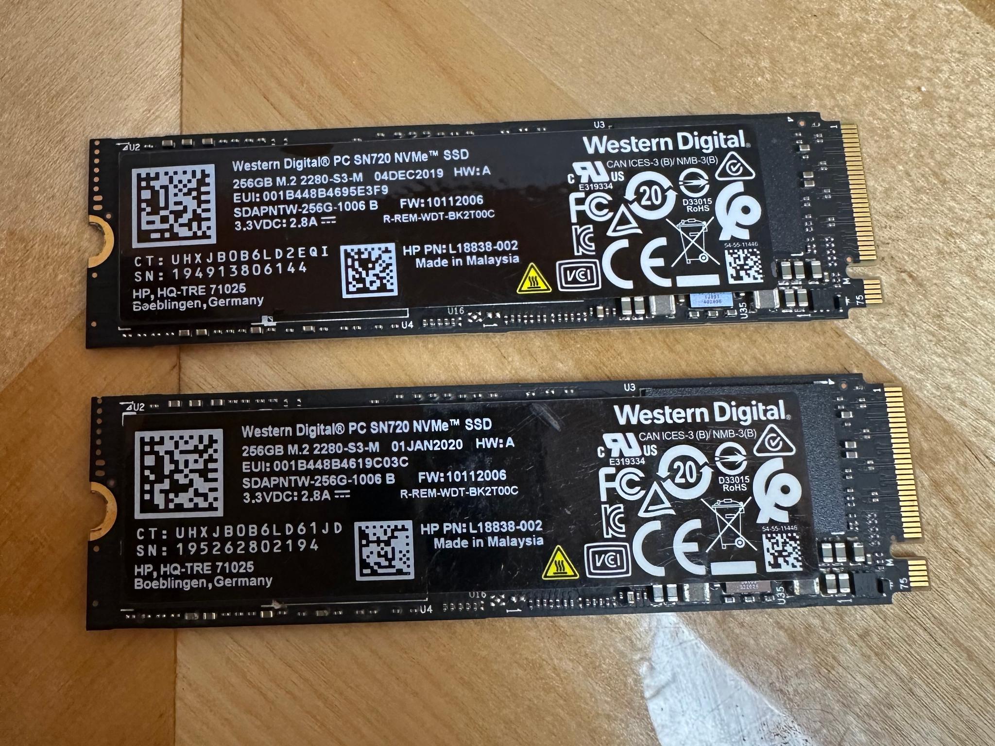 2x Western Digital SN720 256gb