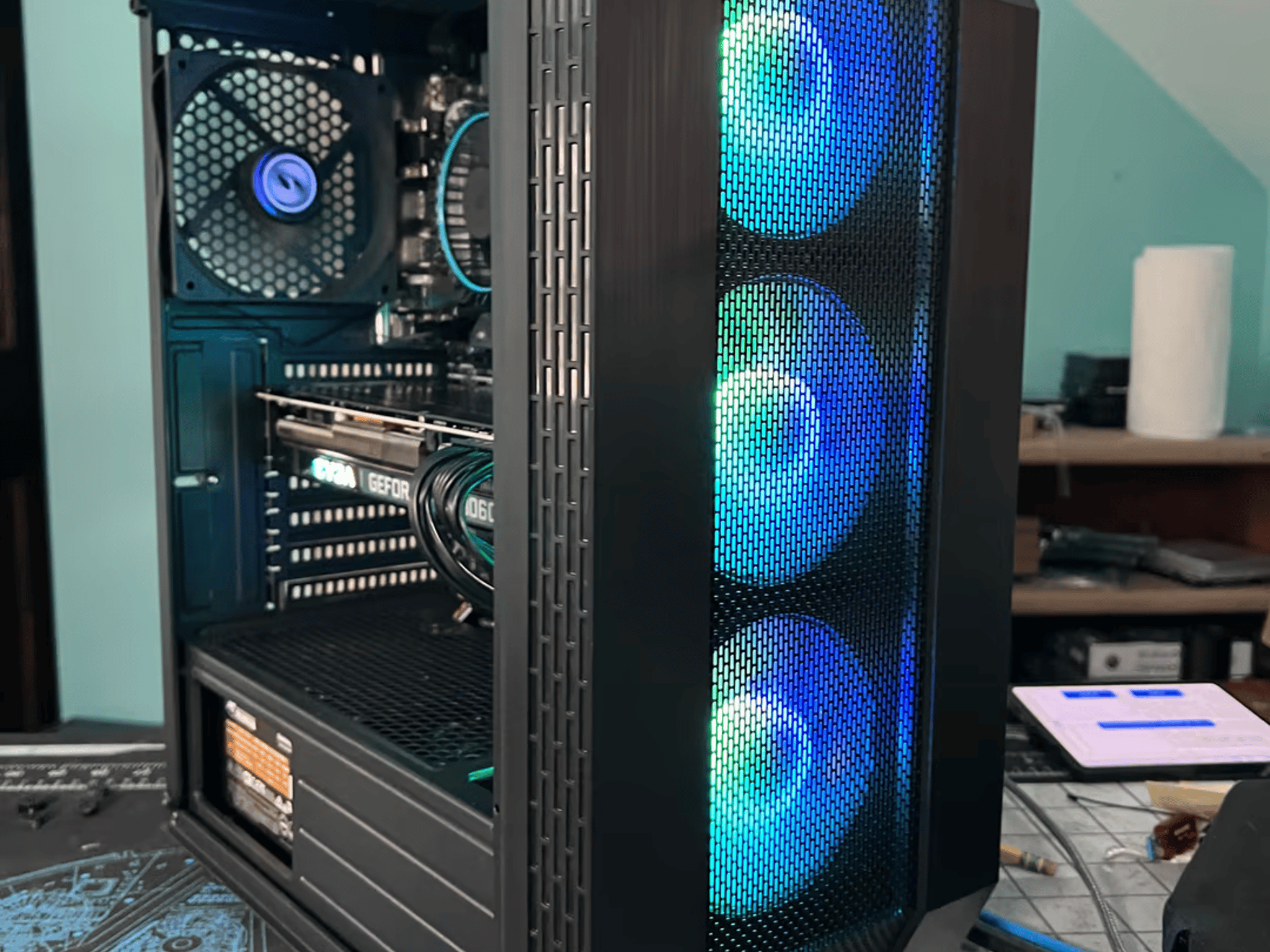 "The Gentleman" RTX 3060ti 12400f GAMING PC