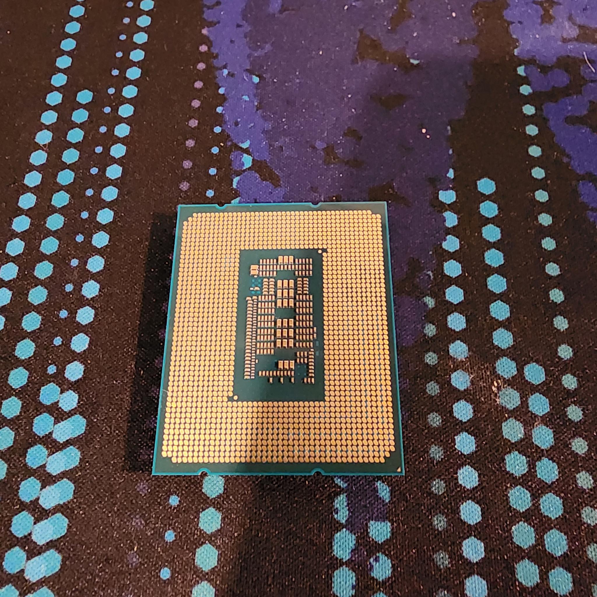 i9-12900K