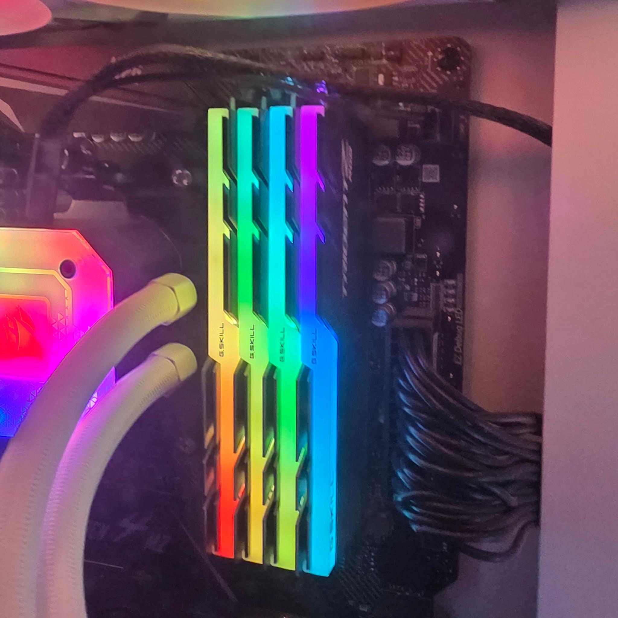 GSkill TridentZ RGB 32GB (2x16GB) DDR4 3600Mhz (PC4 28800)