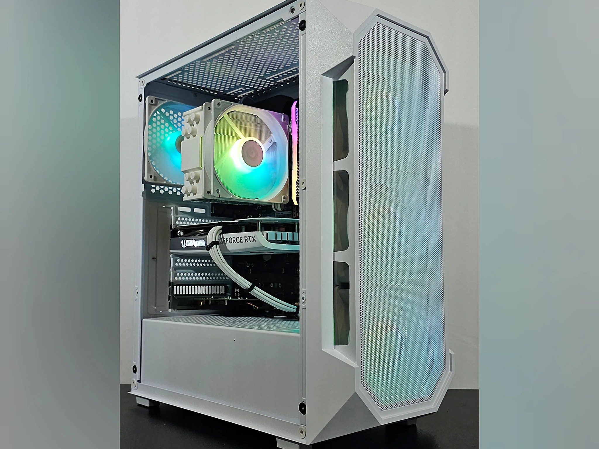 RTX 4060 8GB / Ryzen 5 5500 / 32GB DDR4 / 1TB SSD / Wi-FI & BT