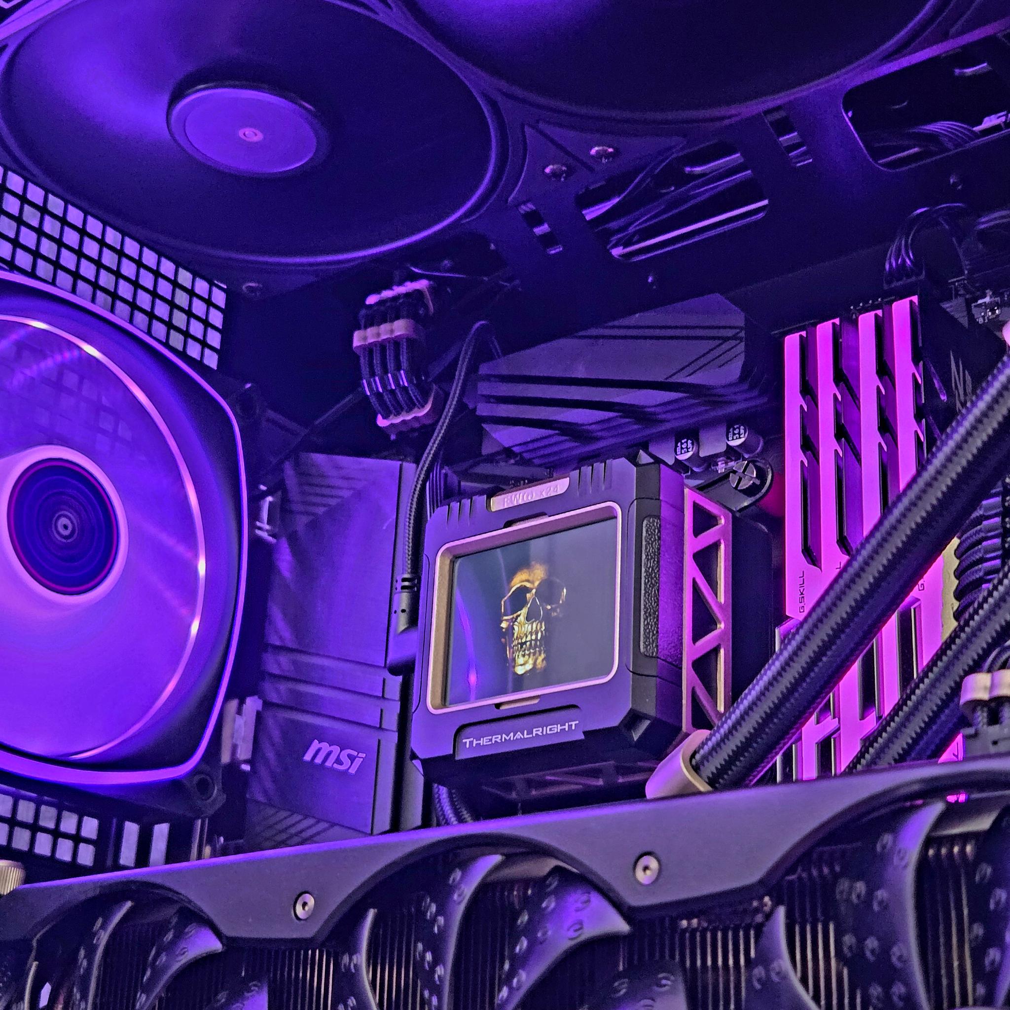 King Midas 👑| RTX 3080 | Ryzen 5600x | 32GB RAM | Custom Gold Parts