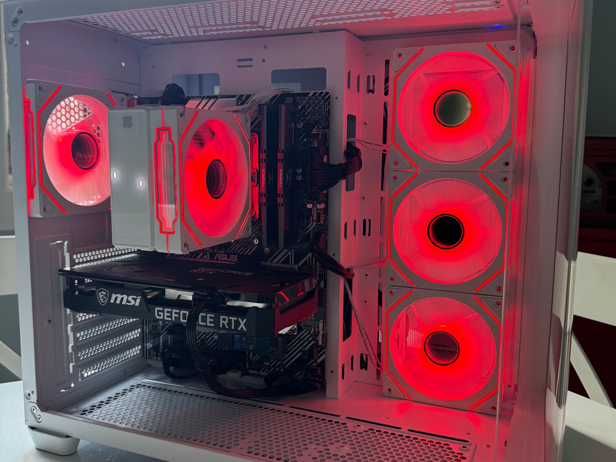 White&Black Gaming PC - 3060 - i5 10400f - 16GBs ram - 1Tb Nvme