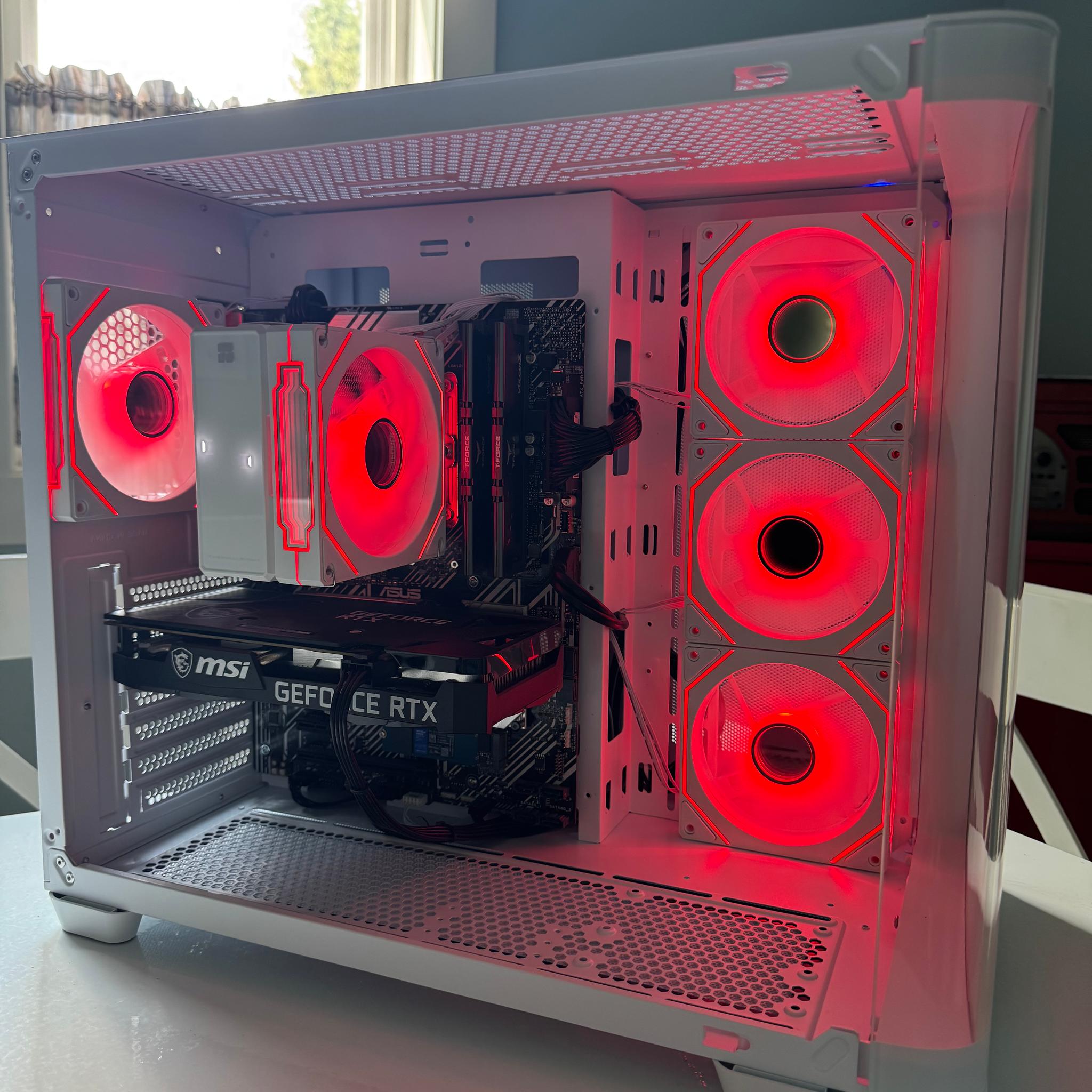 White&Black Gaming PC - 3060 - i5 10400f - 16GBs ram - 1Tb Nvme