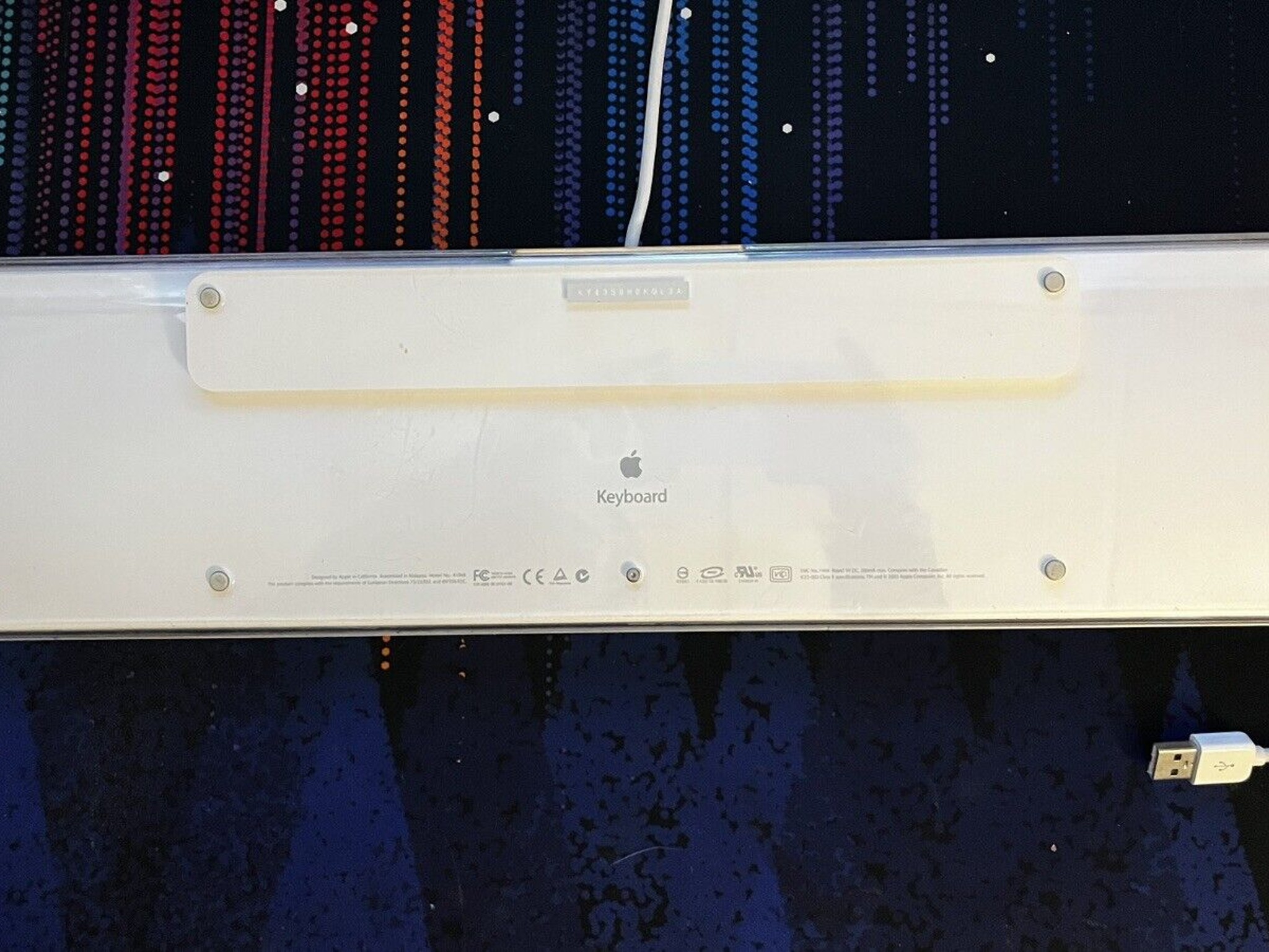 Apple OEM Wired Dual USB Keyboard Model A1048 White 2003 Tested and Working