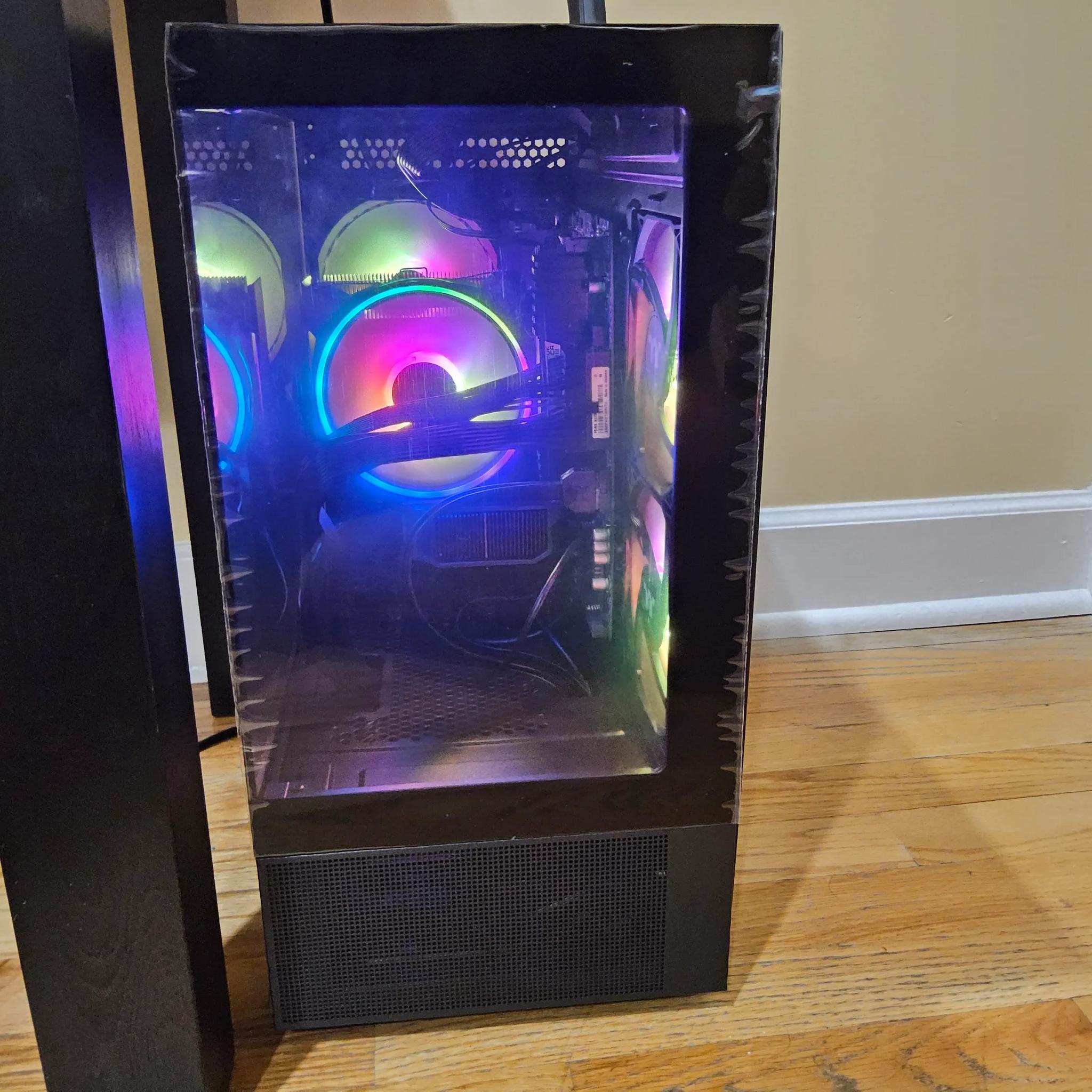 RTX 5060 / ryzen 7 5800xt / 32GB DDR4 / 1TB SSD / Windows 11 pro /  Wifi 7
