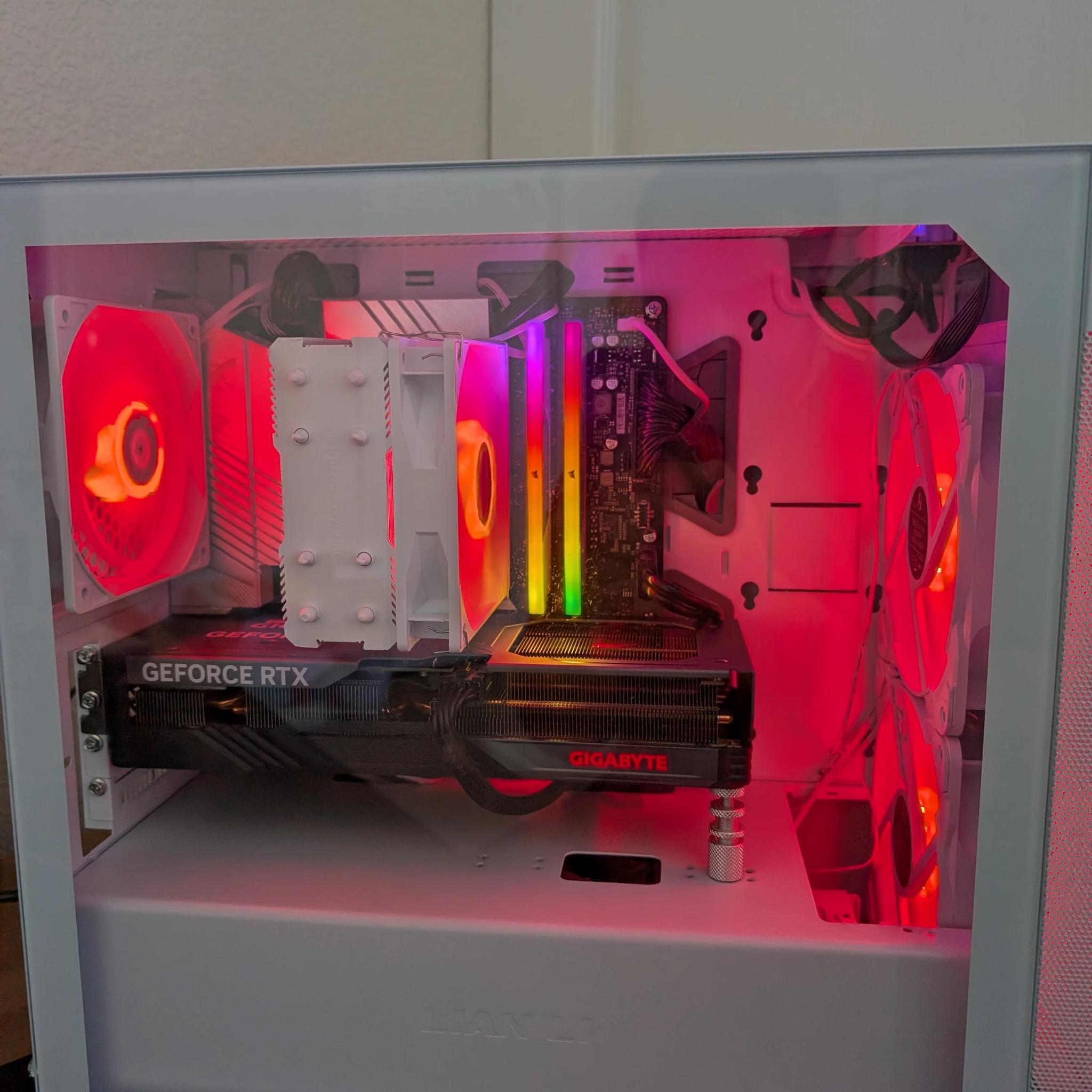 RTX 4060 TI 8 GB VRAM | Intel Core i5 12600KF | 32 GB DDR5 RAM | 1 TB NVMe | Wi-Fi | Gaming PC