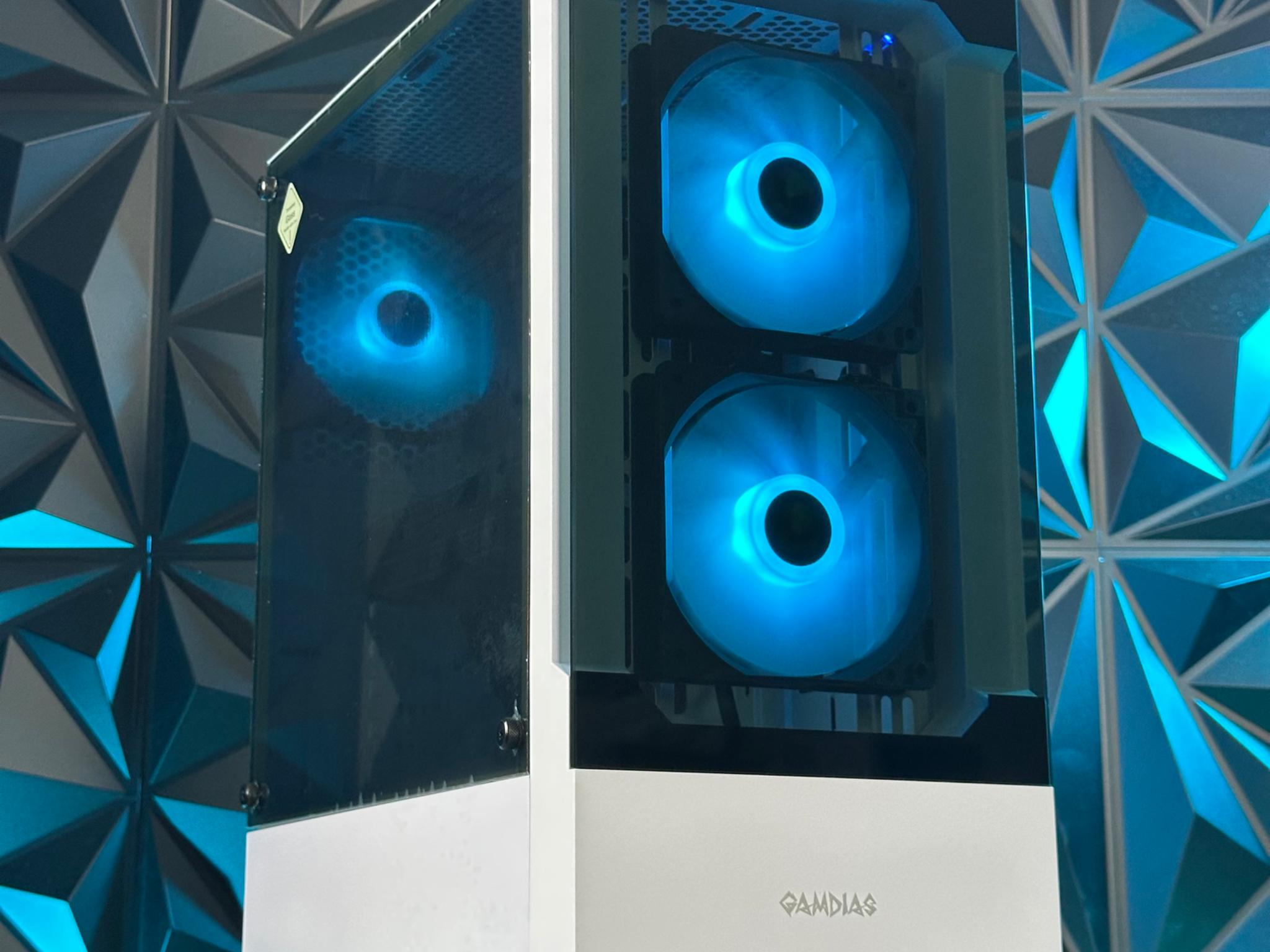 Nvidia Geforce RTX 4060 - Intel Core i7 - 32GB RAM -  SSD + 1TB Windows 11 Custom Gaming PC