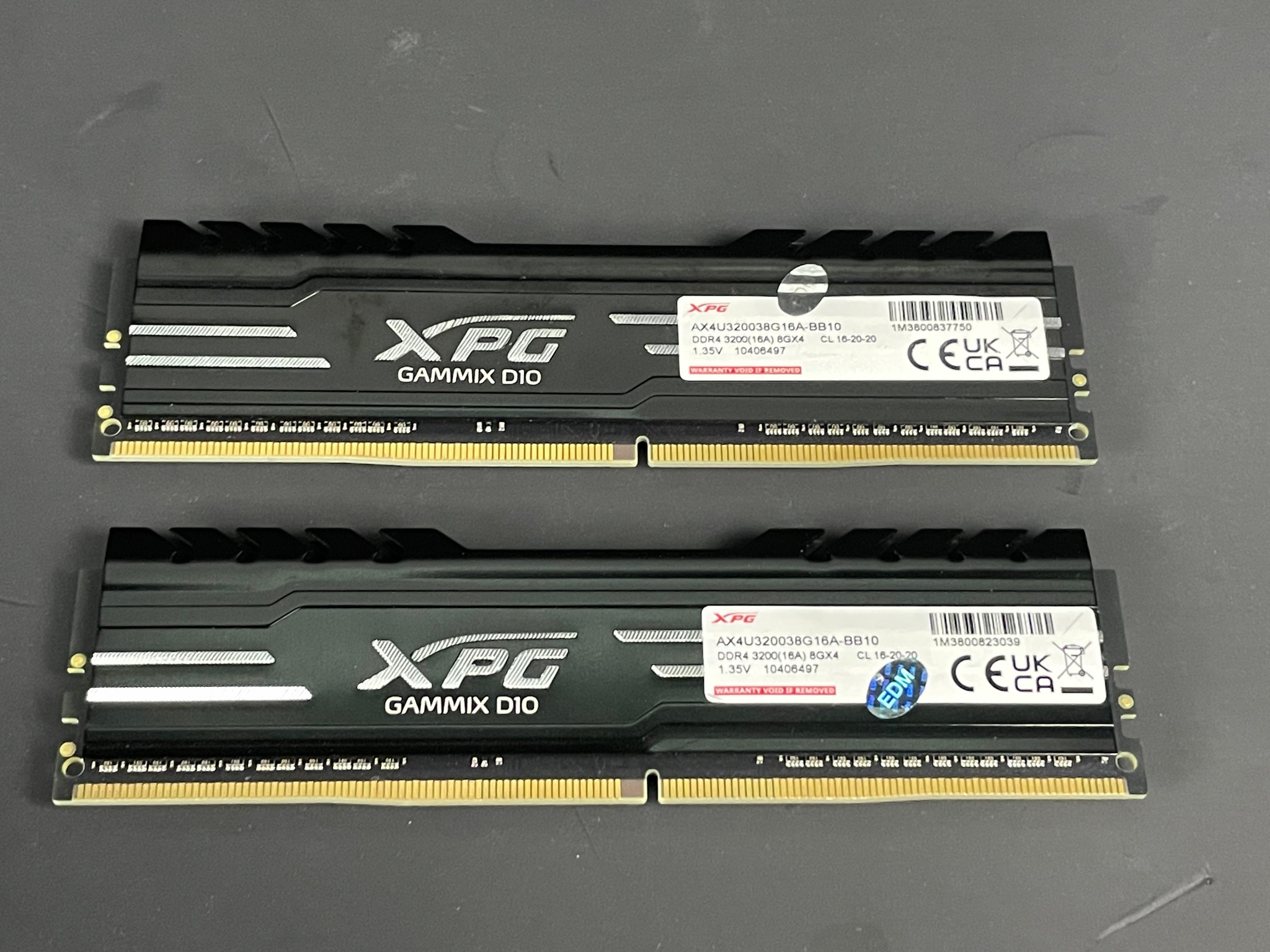 Adata XPG GAMMIX D10 16GB CL16 DDR4 2x8GB 3200MHZ RAM Kit | Free Shipping