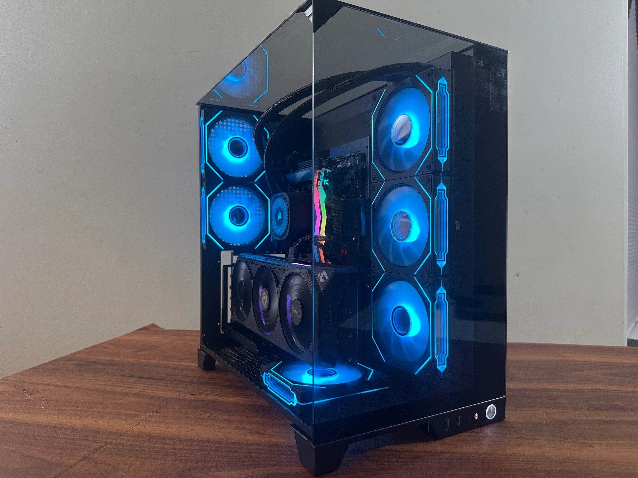 🔥"The Obsidian Core" RTX 5070 | Ryzen 7800X3D | 32GB DDR5 | 2TB | Showcase RGB Build