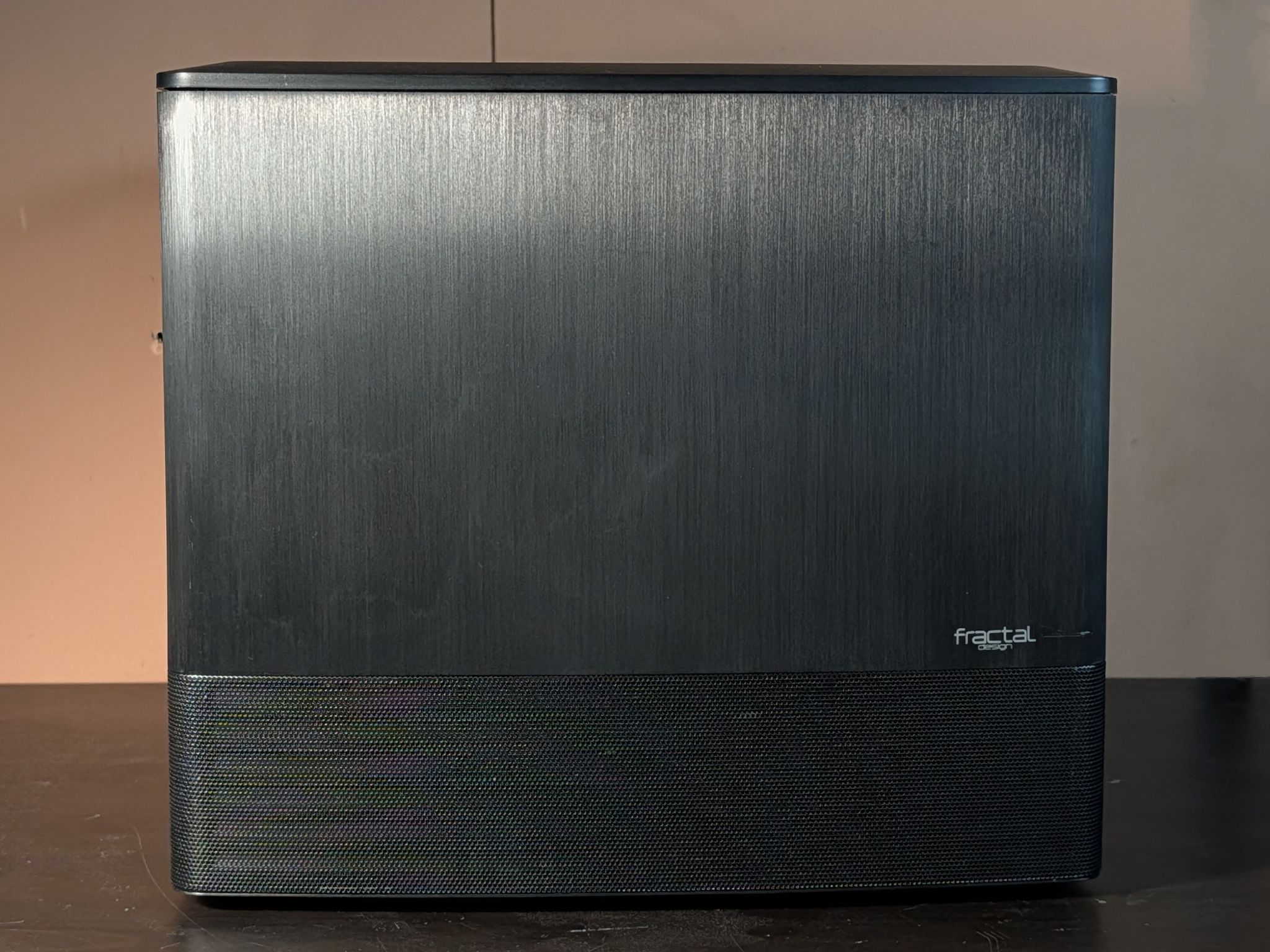 Fractal Design Node 804 Black Aluminum Micro ATX Cube Computer Case 8 Drives