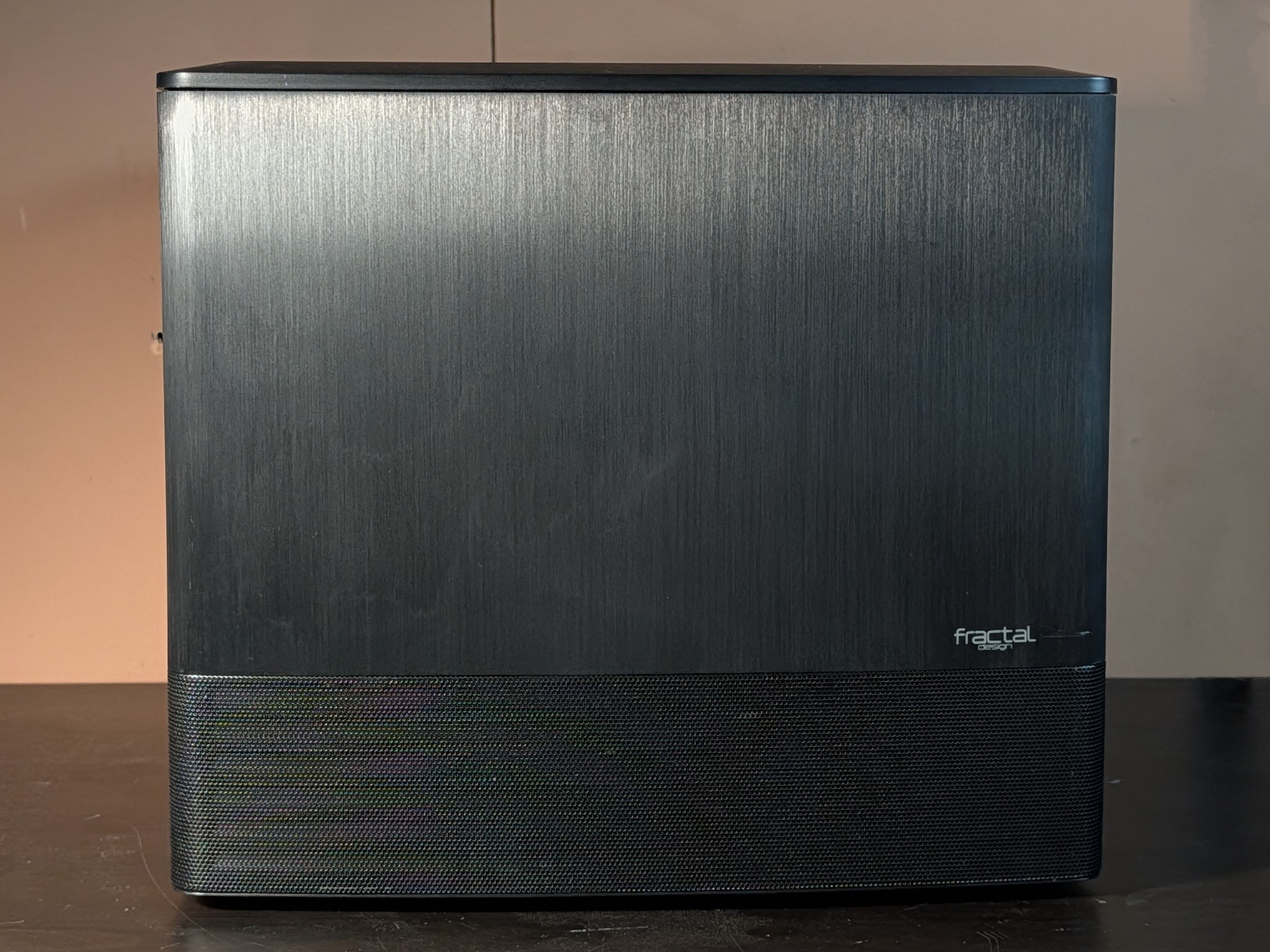 Fractal Design Node 804 Black Aluminum Micro ATX Cube Computer Case 8 Drives