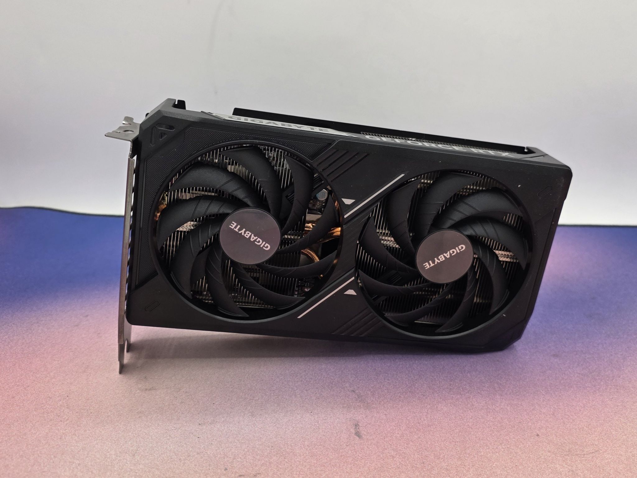 GIGABYTE  GeForce RTX 5060 Ti WINDFORCE 2X 16G