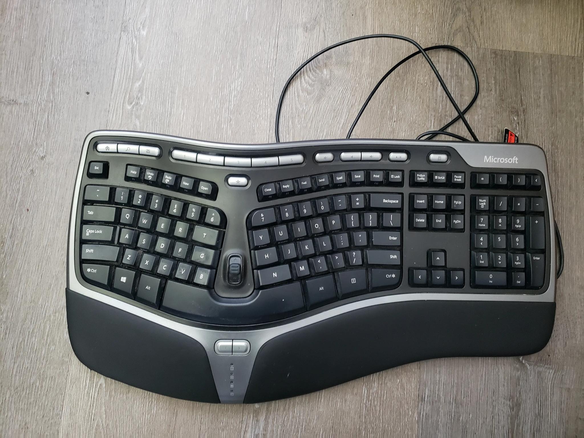 Good-Used Condition Microsoft Ergonomic Keyboard