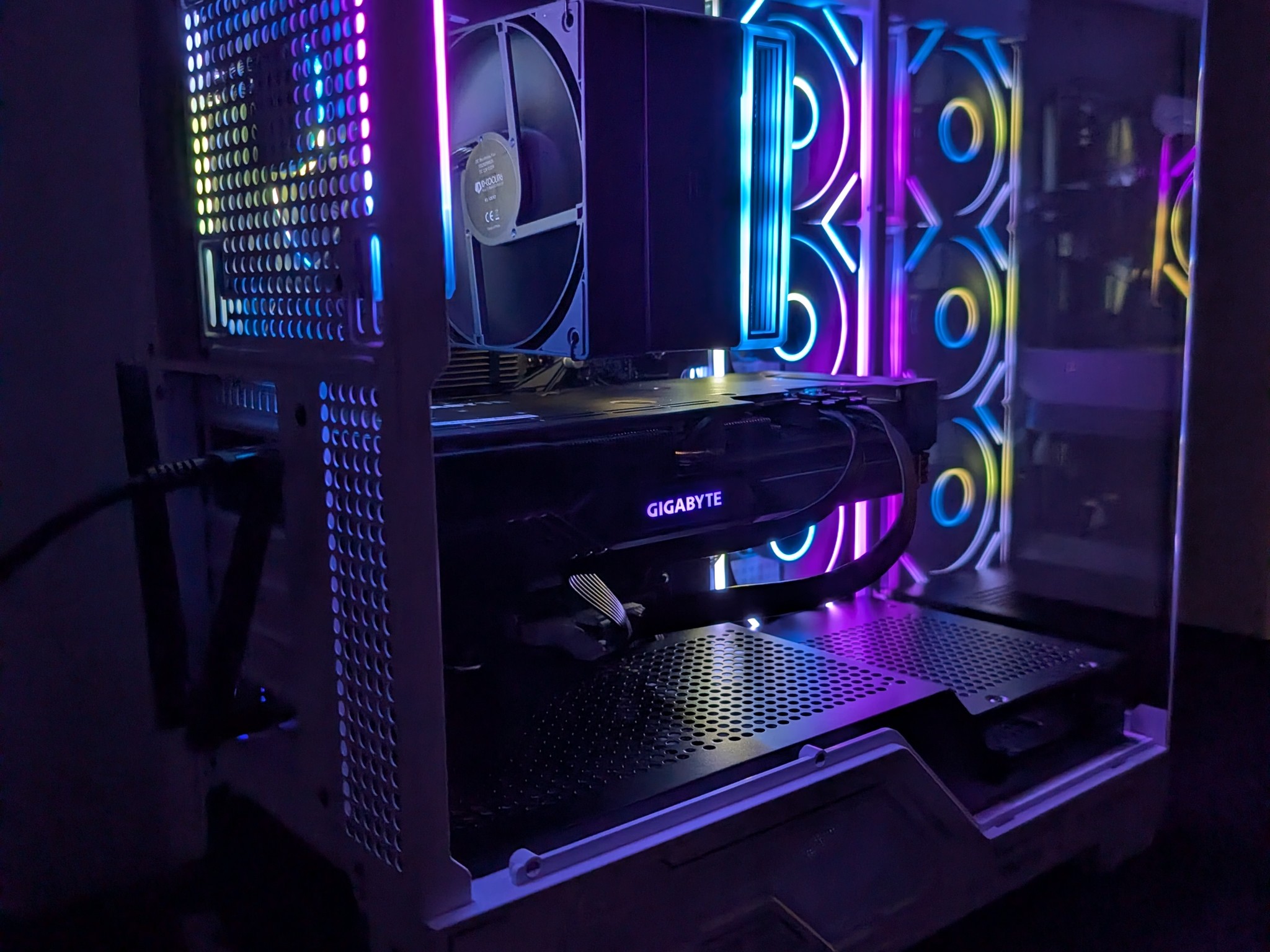 Gaming PC RX 7700 XT-Ryzen 7 5700x-32GB DDR4 3200-1 TB NVME