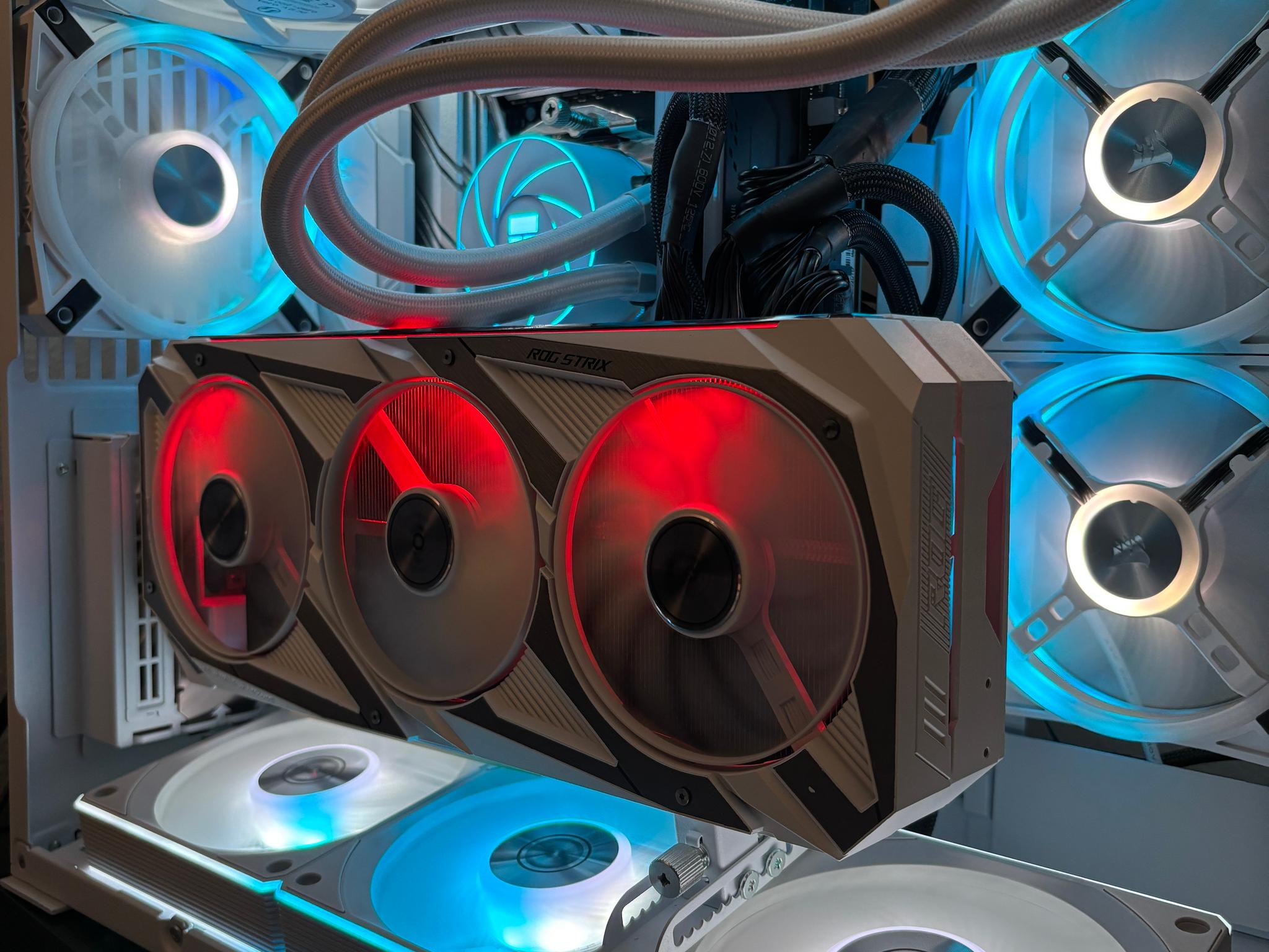 White ASUS ROG STRIX GAMING OC GeForce RTX 3080 10GB