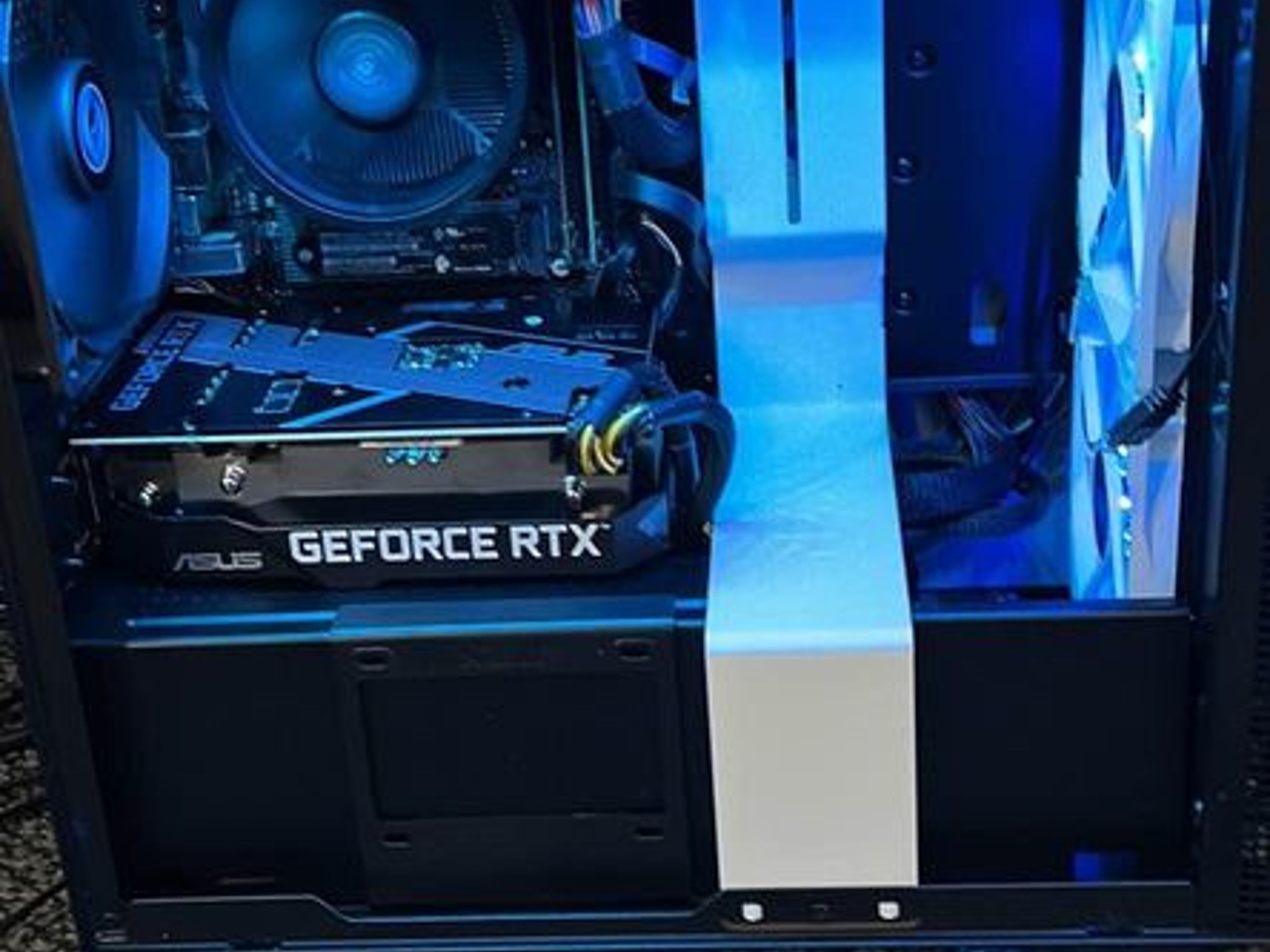 NZXT Mini White Build Ryzen 5 3600 RTX 3060