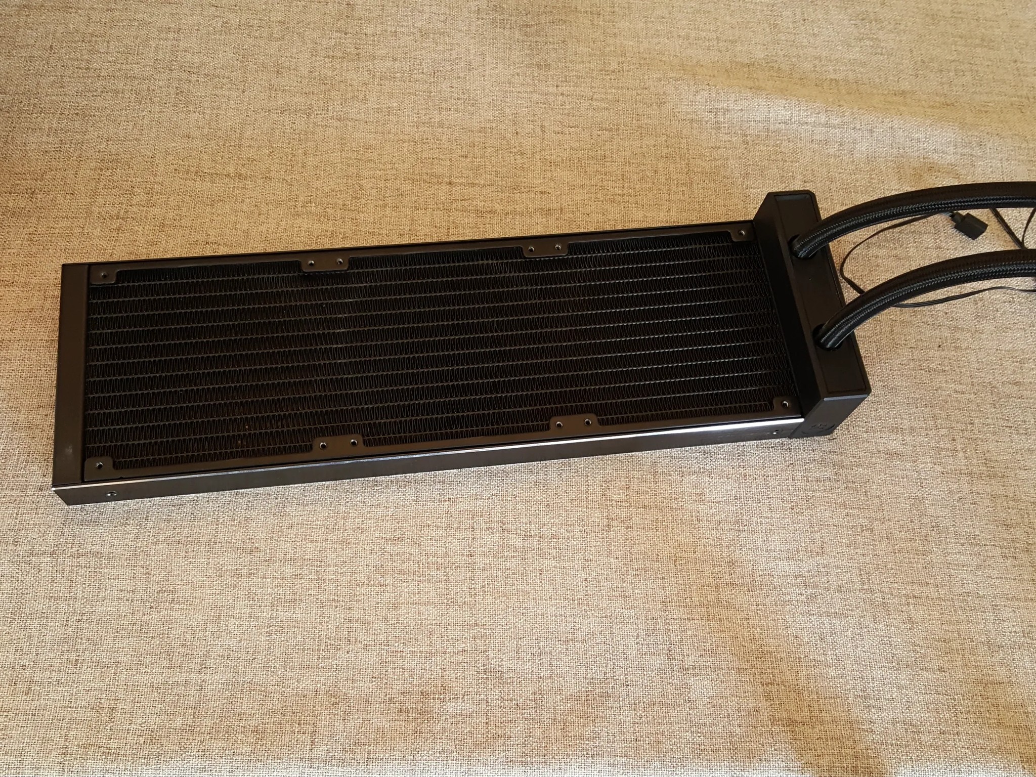 EK Nucleus AIO CR360 Lux D-RGB
