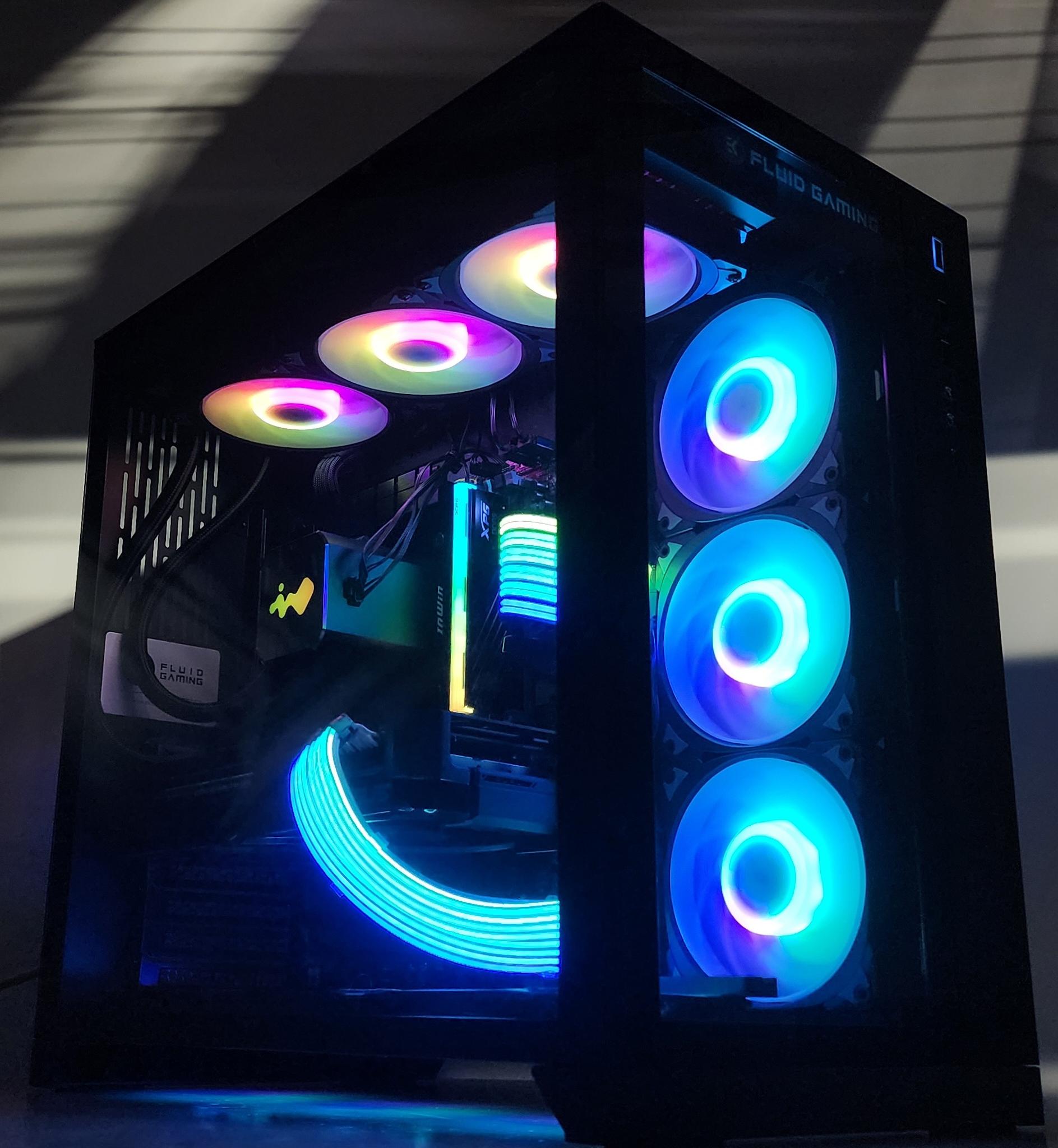 Gaming PC Ryzen 7 7700X 16GB RAM 1TB SSD RX 7800 XT 16GB Windows 11 Computer