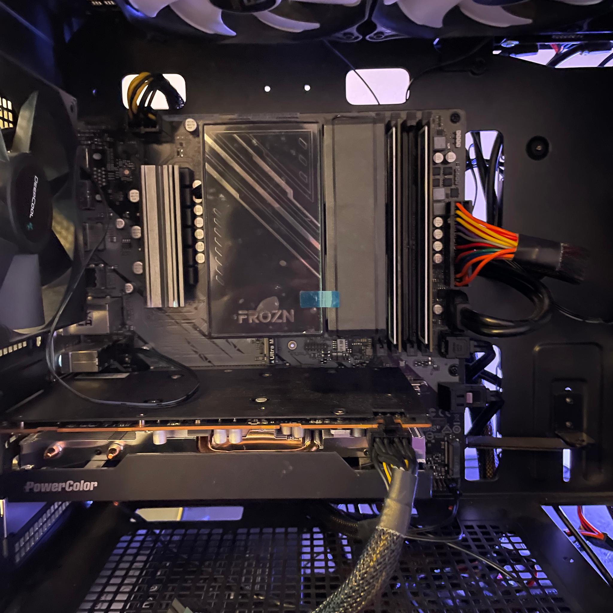 RX 7600 GAMING PC