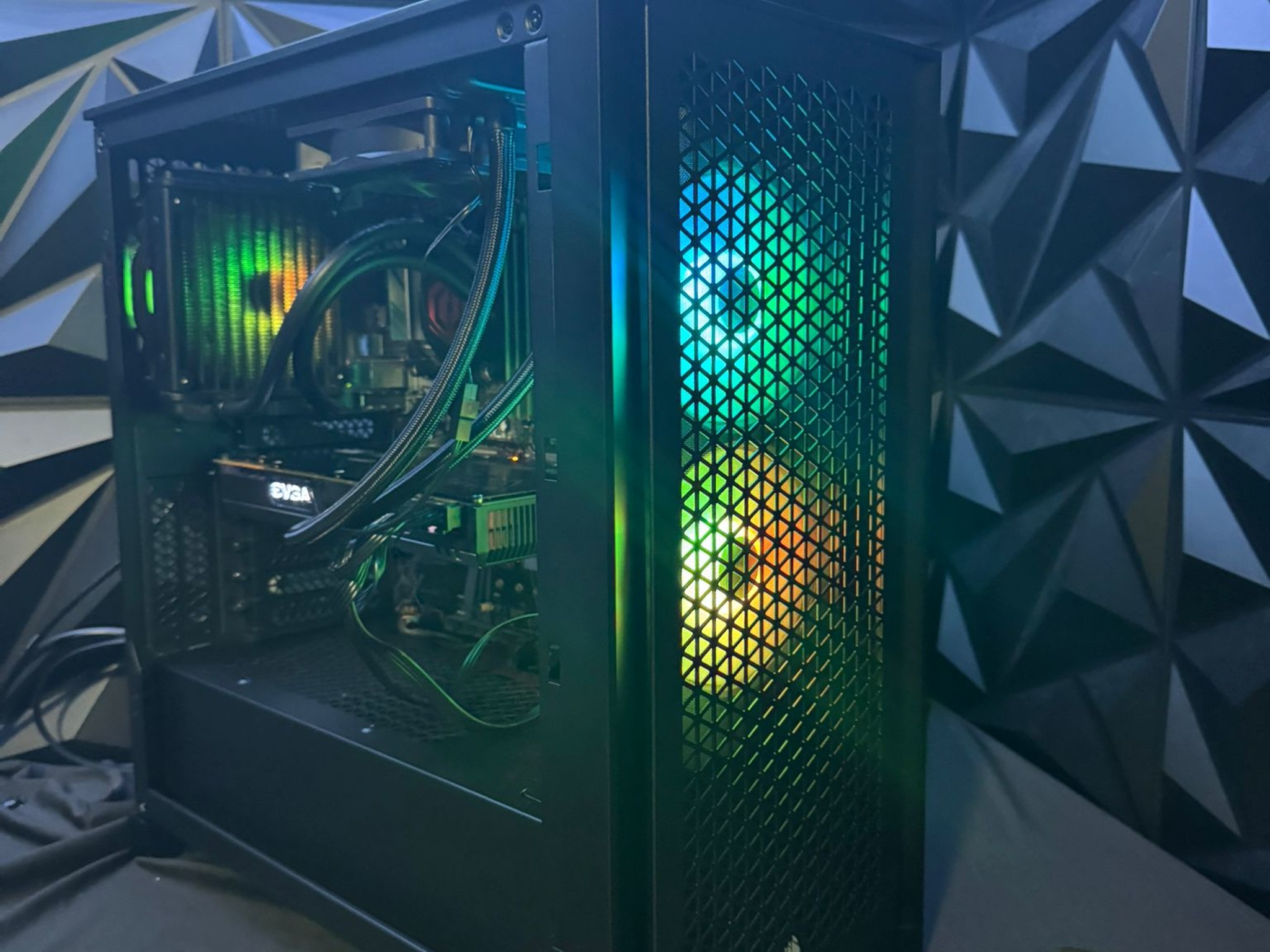 💧🛡️ Liquid Legacy 💧🛡️ i5 8500| GTX 1070| 2.25 TB Storage| 28 GB DDR4|