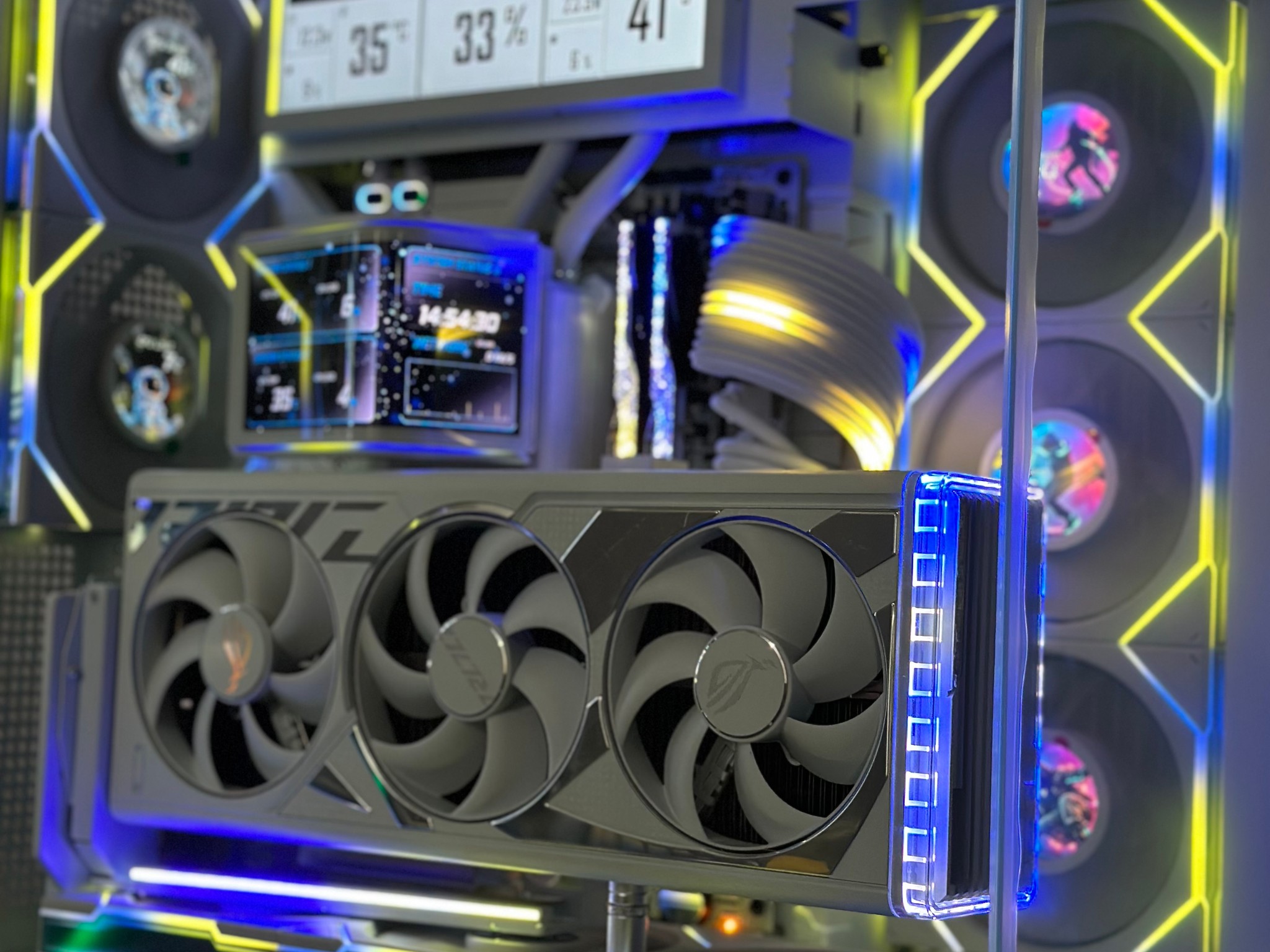 GeForce RTX 4090 Custom Gaming PC - Ryzen 7 9850X3D