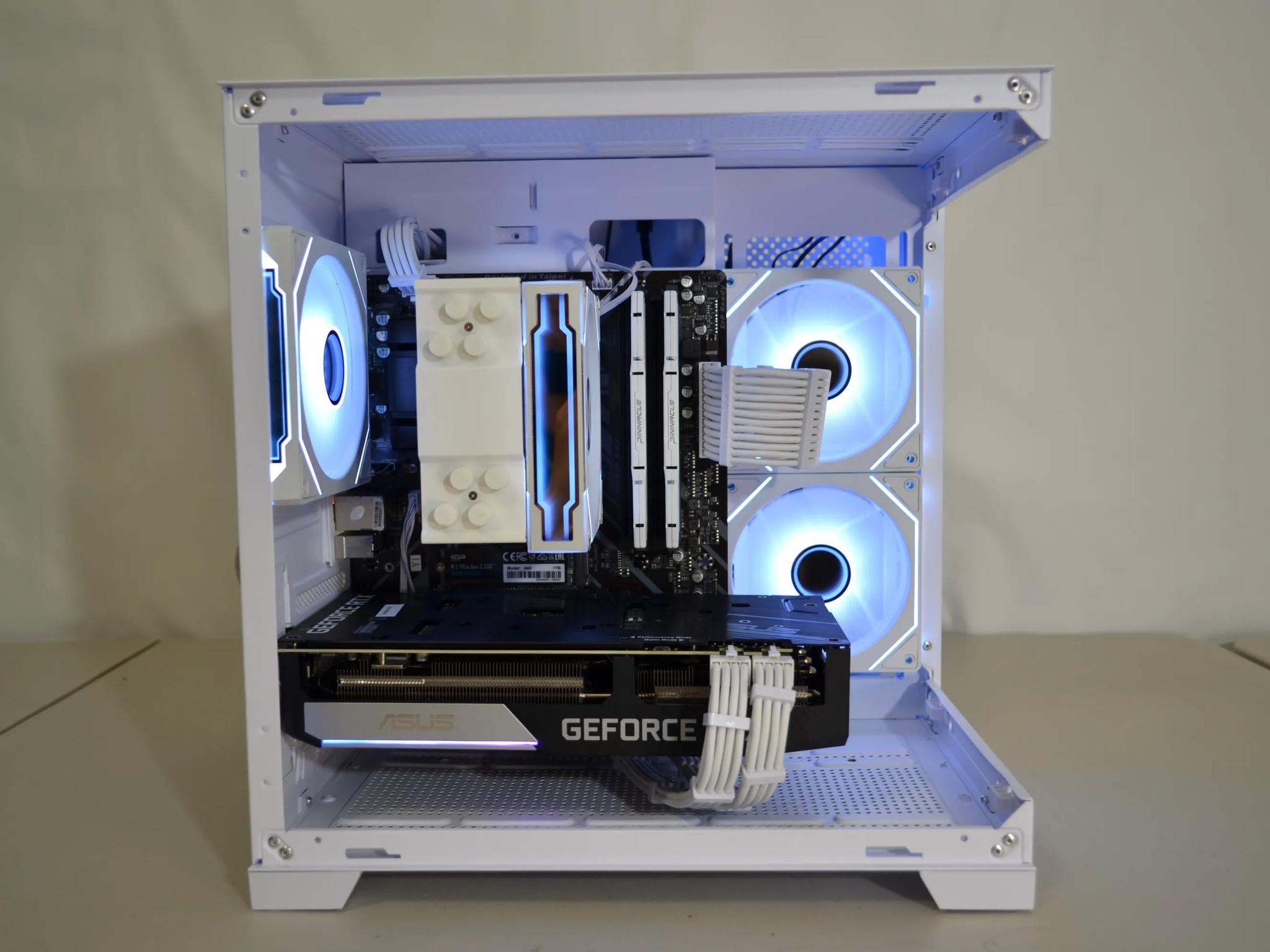 ⚪White Out V2⚪ - RTX 3070 | Ryzen 5 5600g | 32gb RAM | 1tb NVMe | Windows 11 FULLY activated