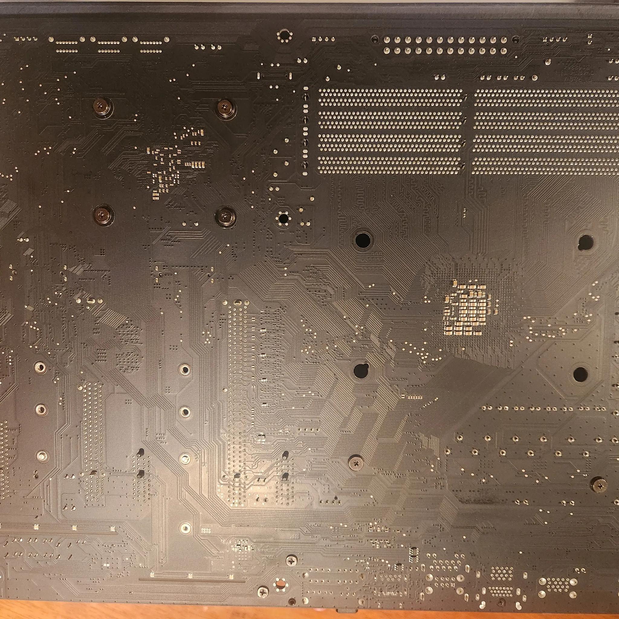 GIGABYTE X470 AORUS Ultra Gaming AM4 ATX AMD Motherboard Socket Ryzen