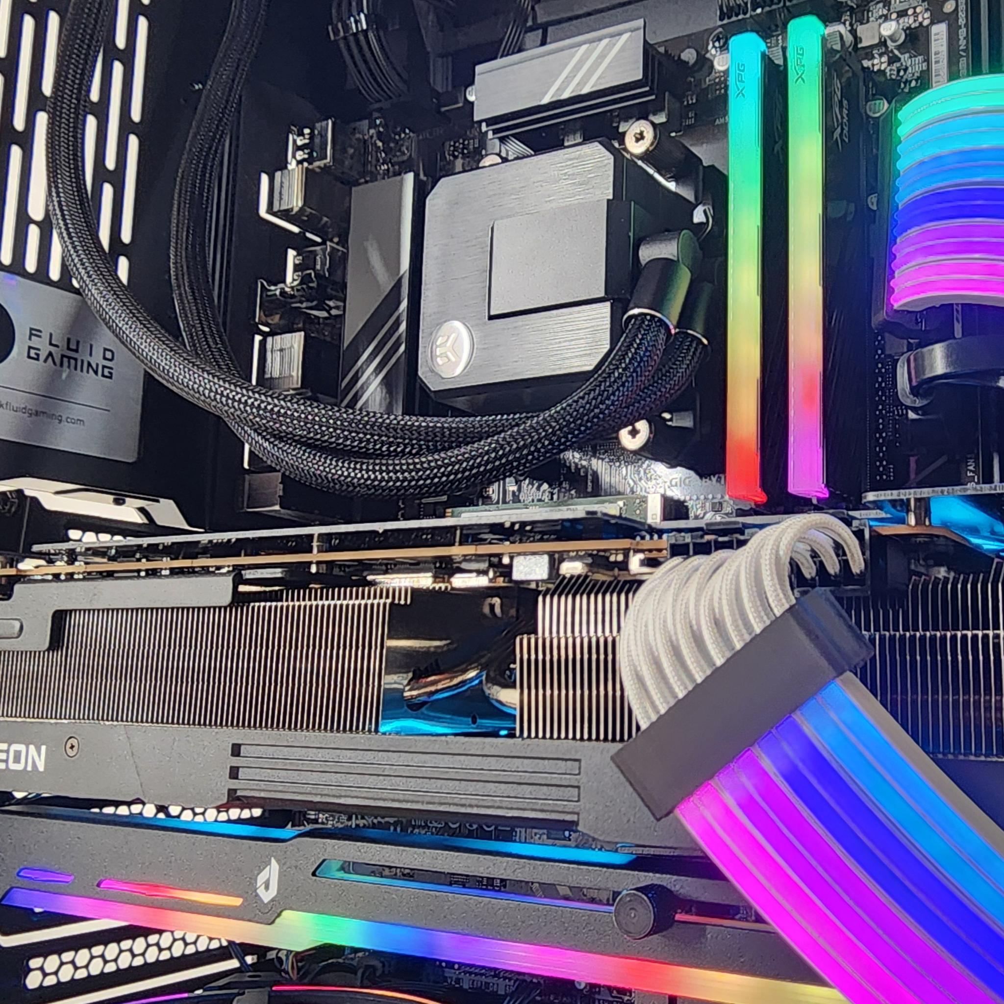 Gaming PC Ryzen 9 7950X 32GB RAM 1TB SSD RX 7900 XTX 24GB Windows 11 Computer