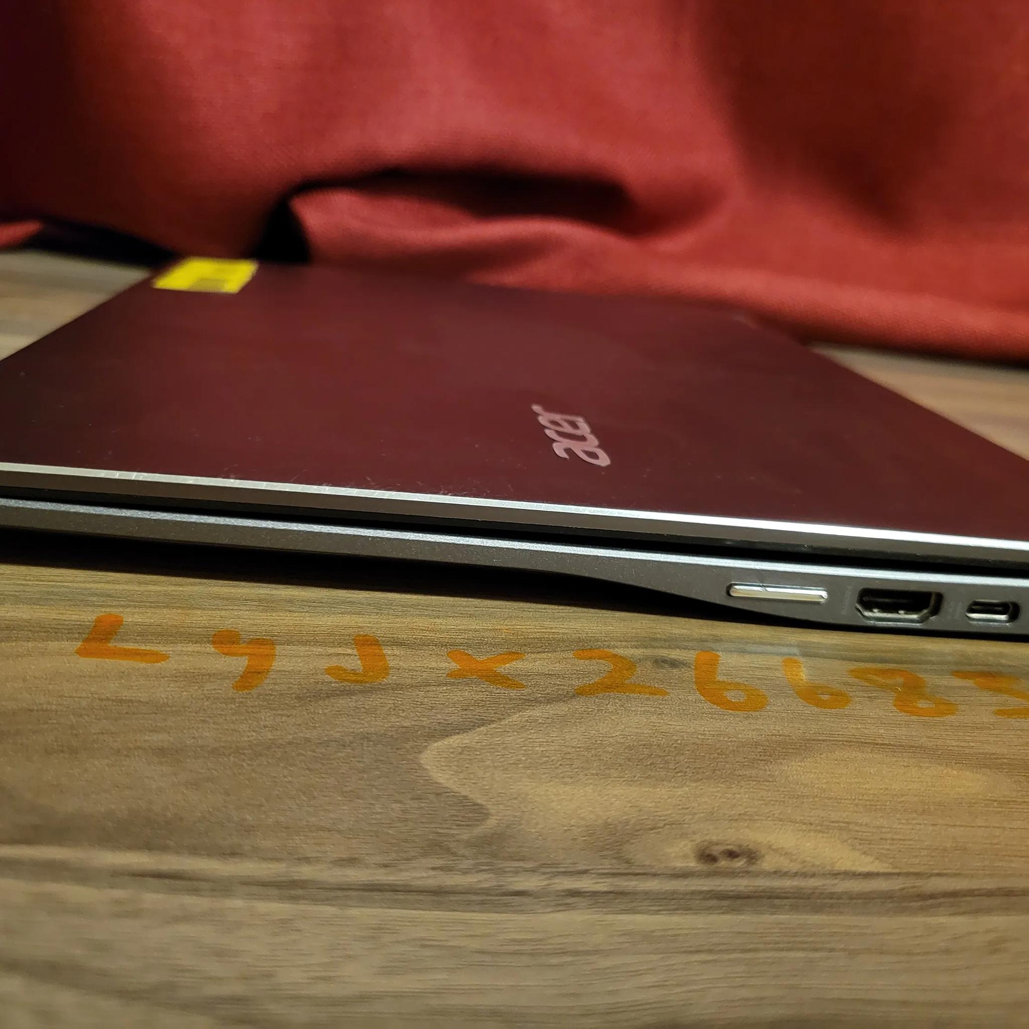 Acer Chromebook Spin 713 - intel i5 - 256gb ssd - 13.5" 2k Touch Screen