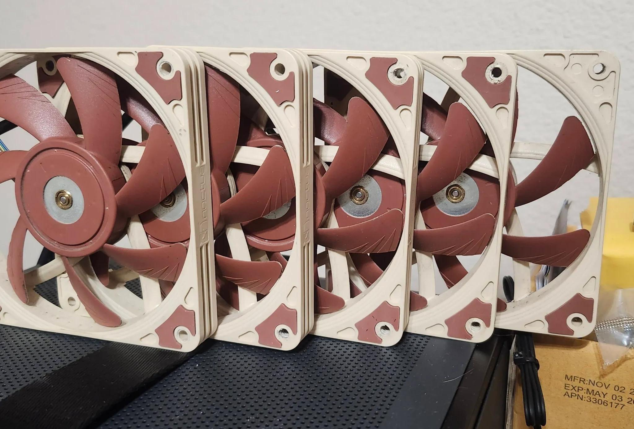 NAWKTUAH NF-A12x15 PWM