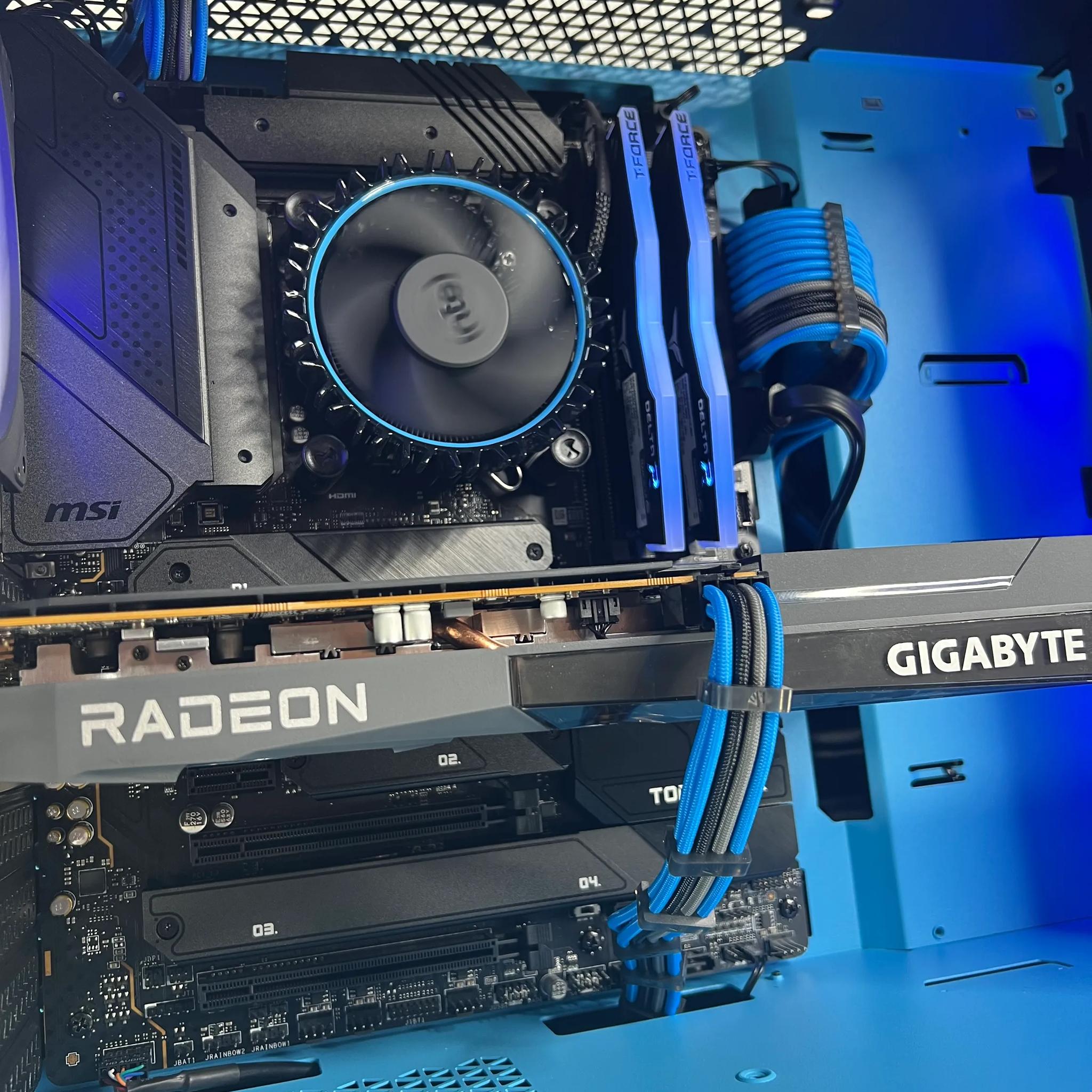 💙🖤 1080p Beast | Intel i3 12100f | RX 6600 8GB | 16GB Ram | 1TB NVME SSD 🖤💙