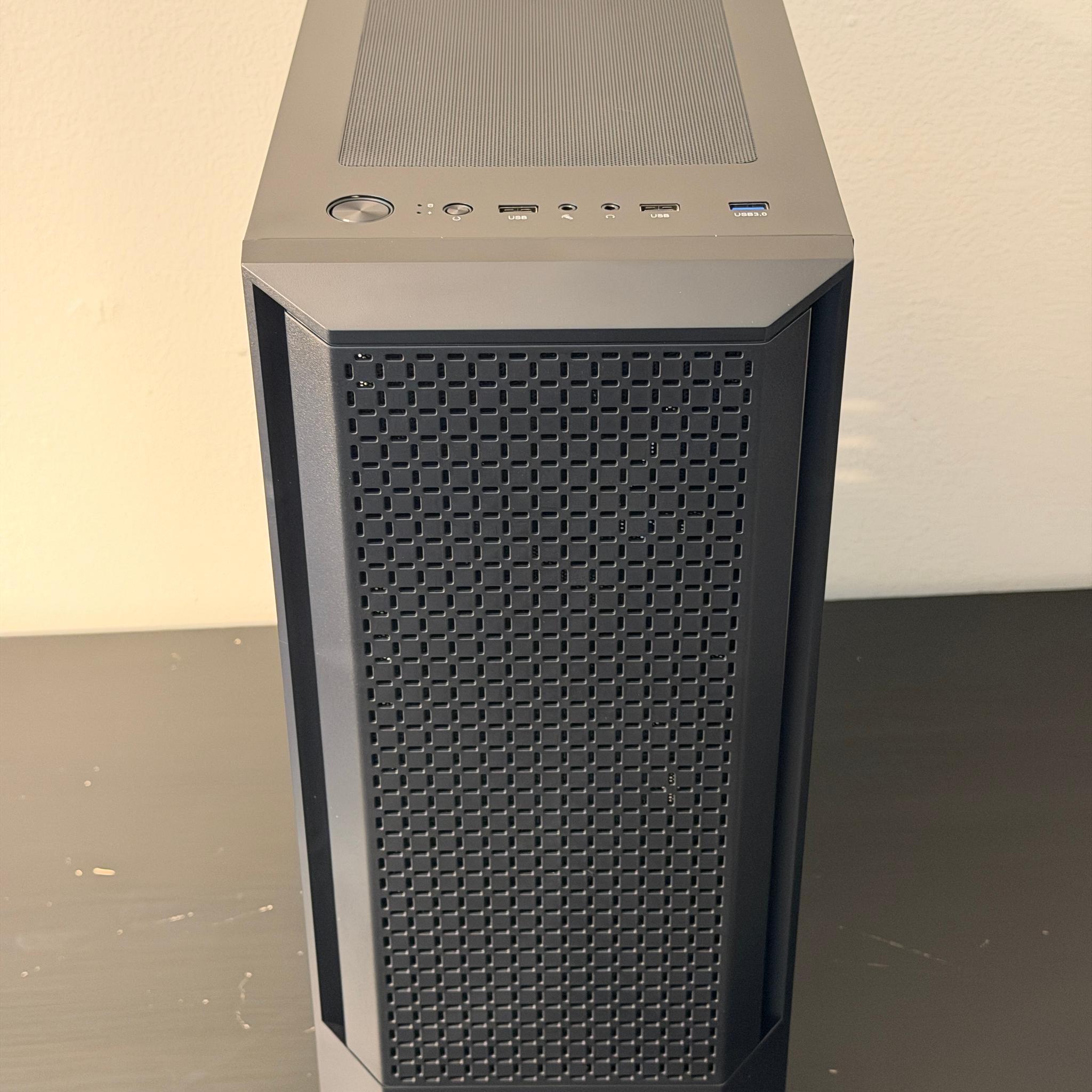 Retro Gaming PC - Intel Core i7 5775C - Nvidia GTX Titan XP - 32GB RAM - Windows 10 - WiFi + BT