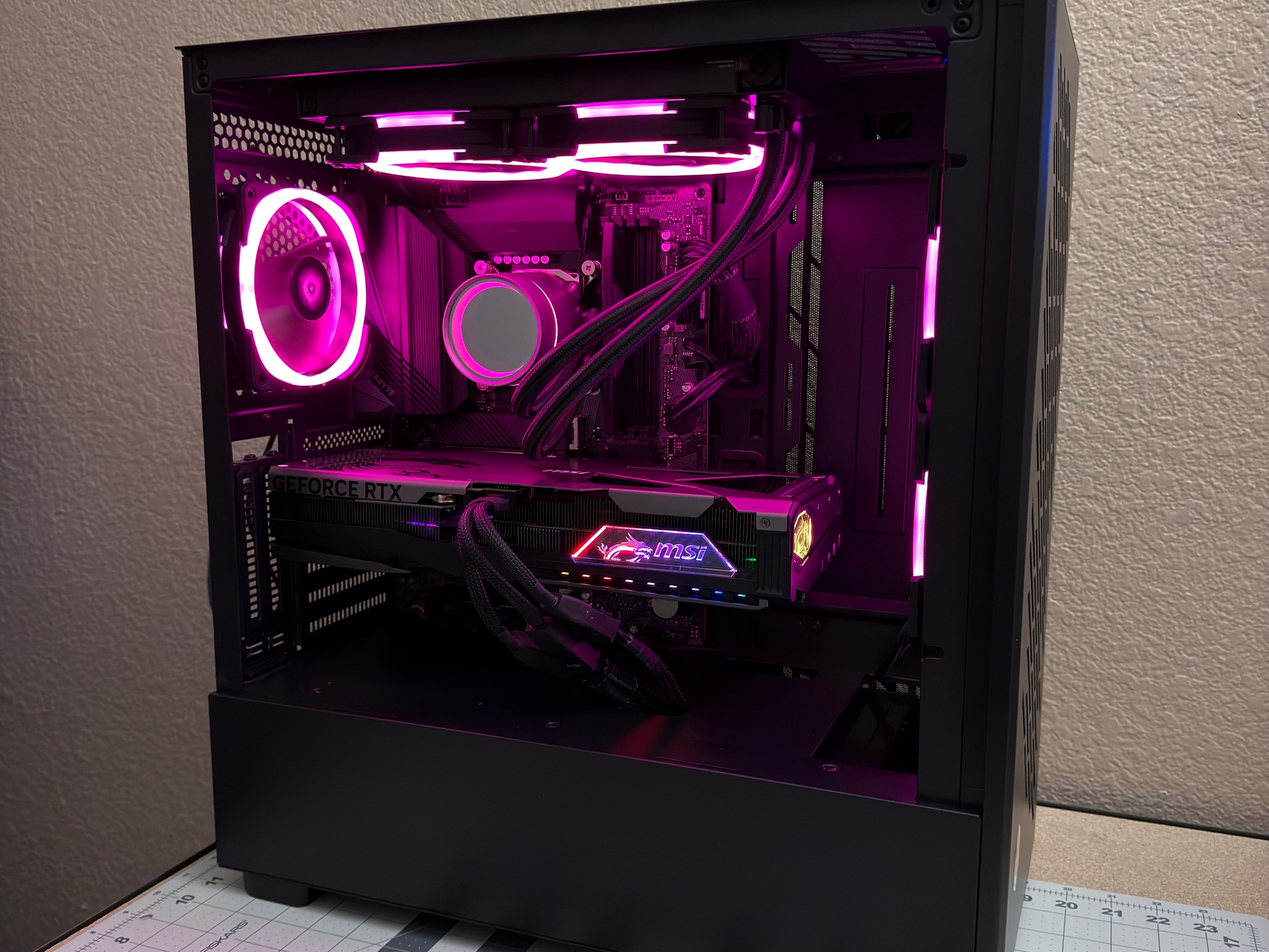 i7-13700KF | RTX 5070 | 32GB DDR5 | 3TB Gaming PC