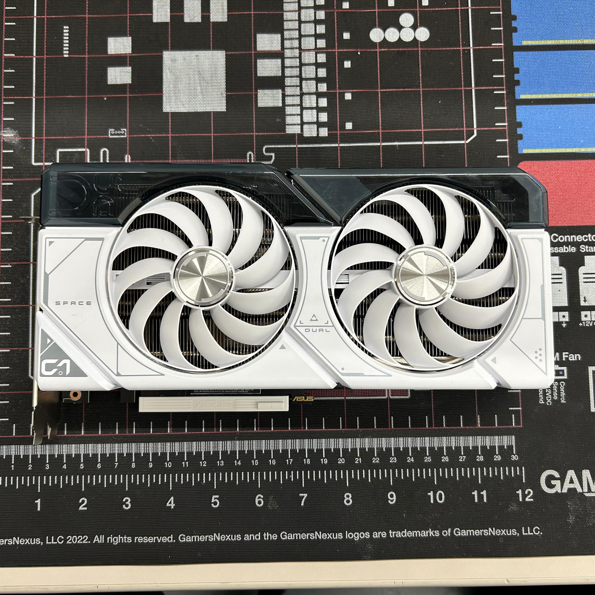ASUS Dual GeForce RTX 4070 SUPER OC Edition (White)