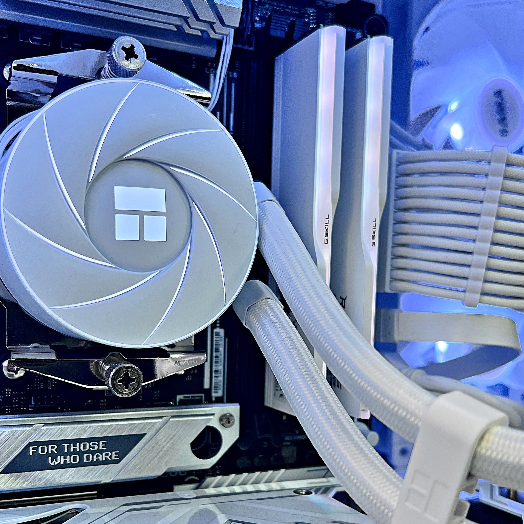 RX 9070 XT Ryzen 7800X3D 32GB DDR5 2TB M.2 Win 11 Pro Gaming PC