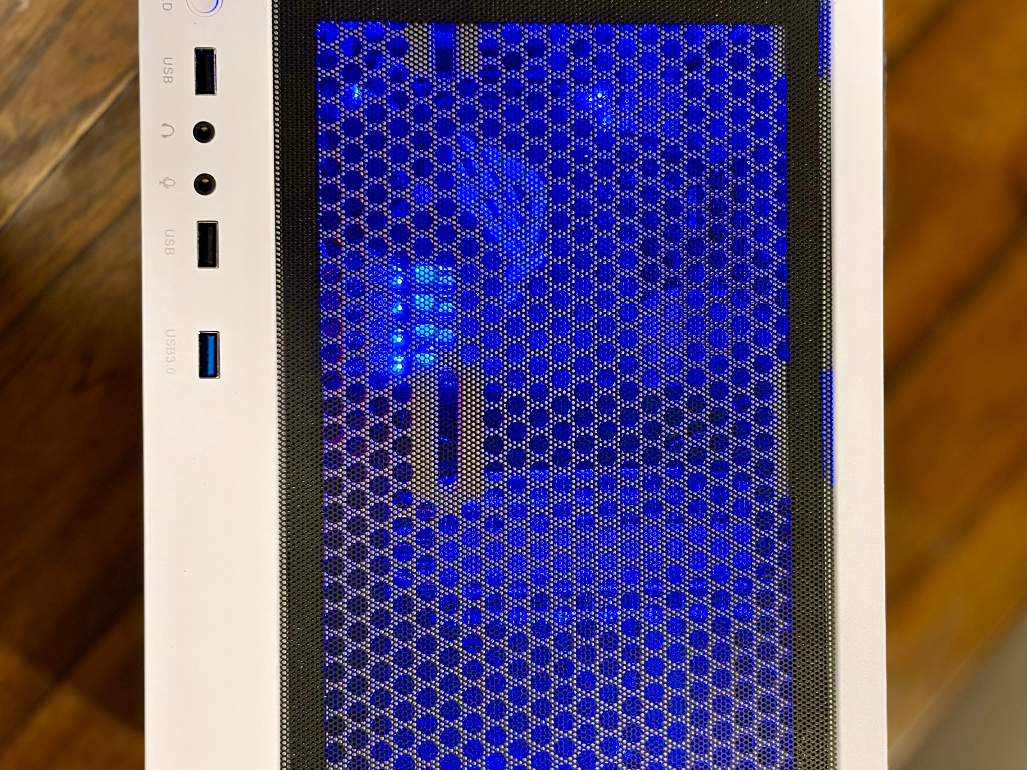 Custom PC Build 1080p Beast | 120fps+ On Most Esports Titles | RGB